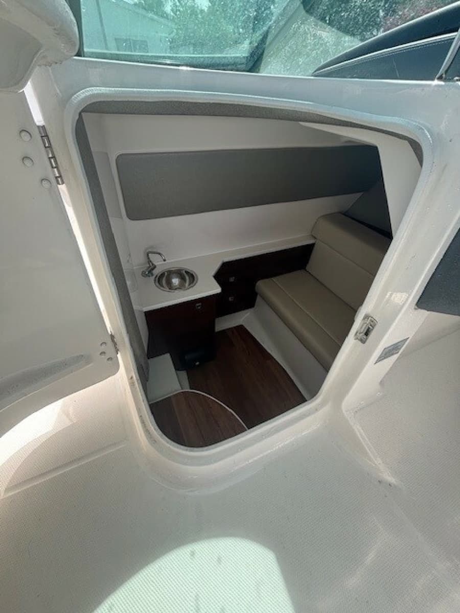 2021 Chaparral 28 OSX - Photo 30