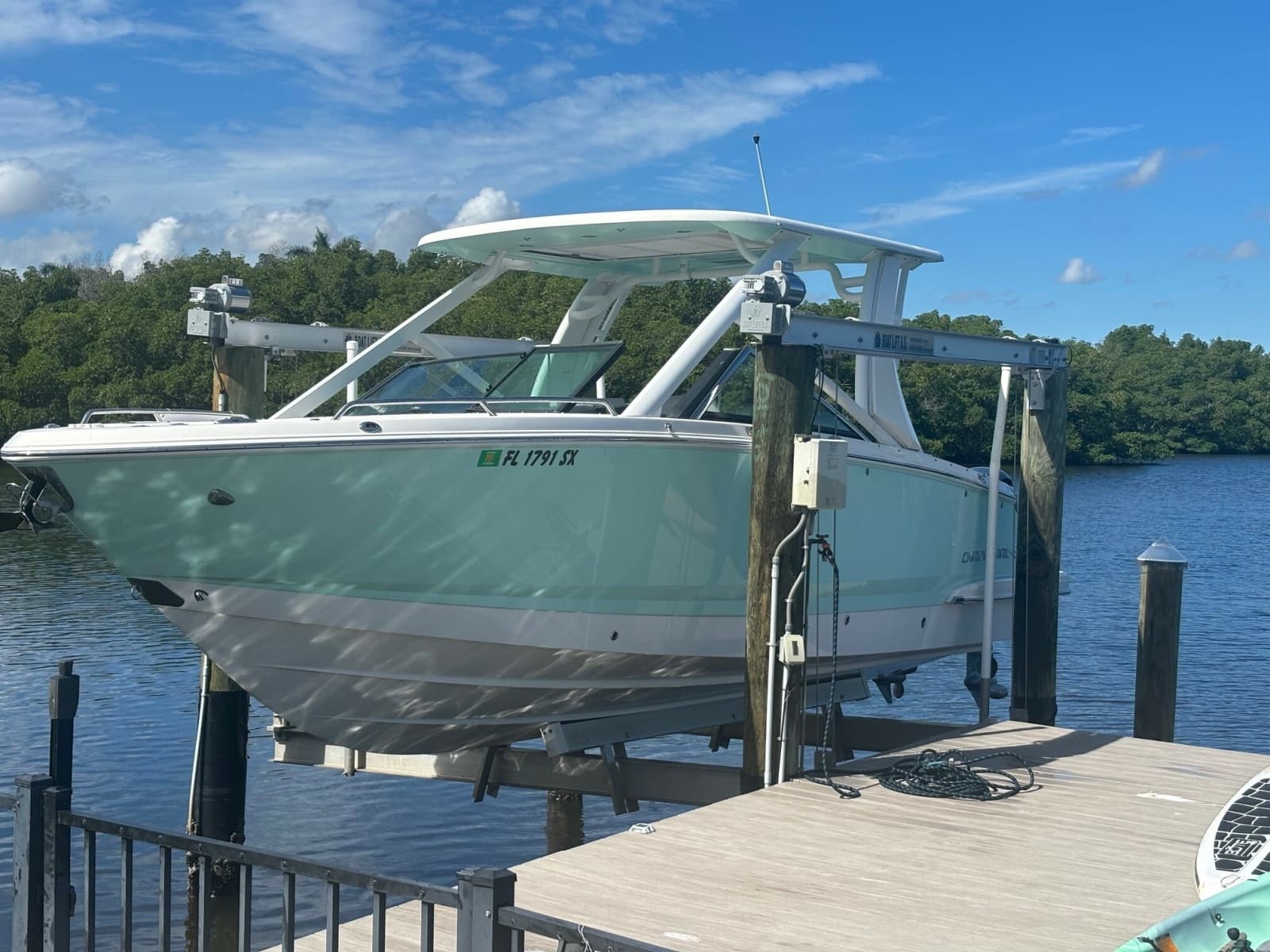 2021 Chaparral 28 OSX - Photo 1