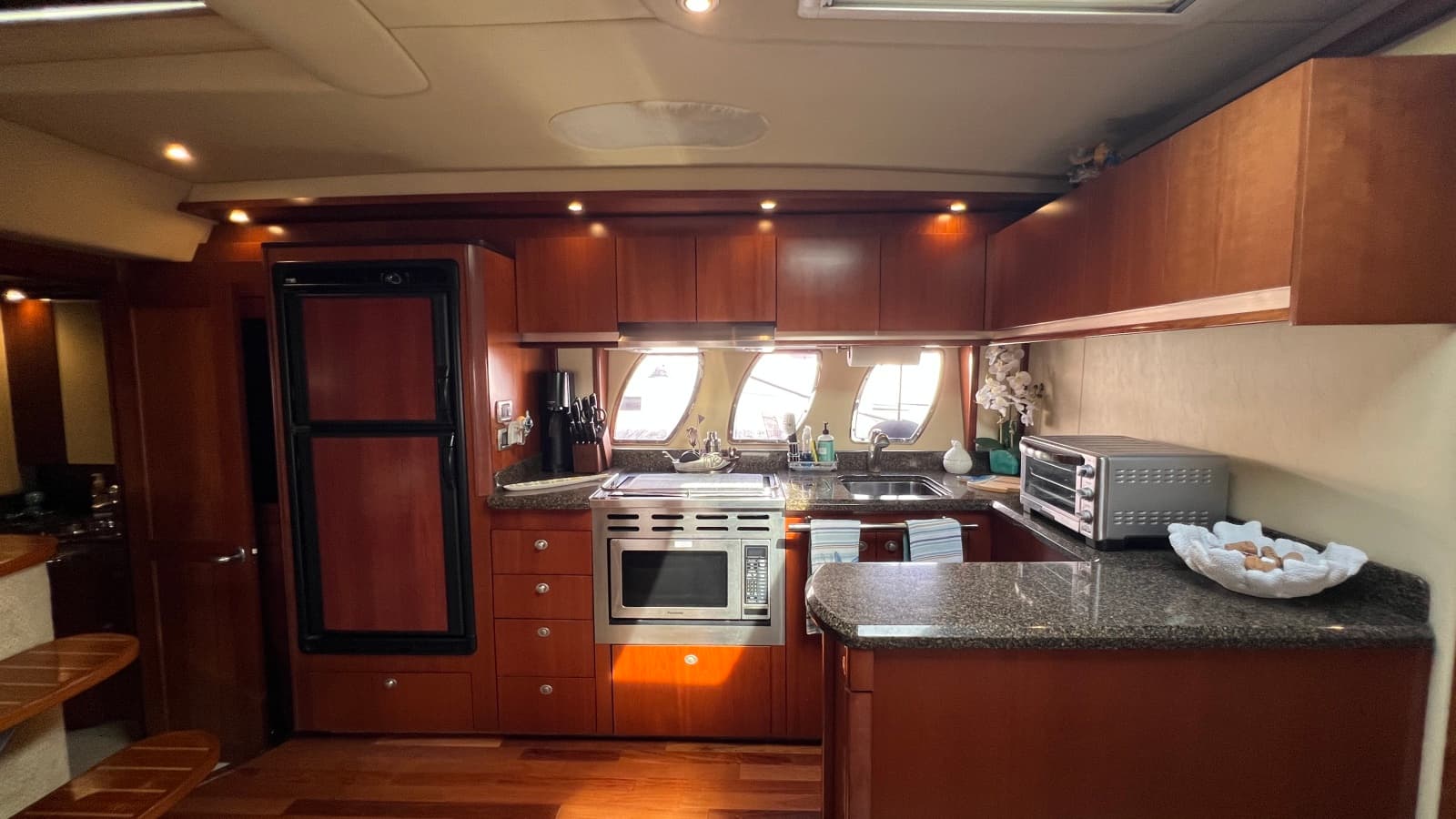 2006 Sea Ray 48 Sundancer - Photo 85