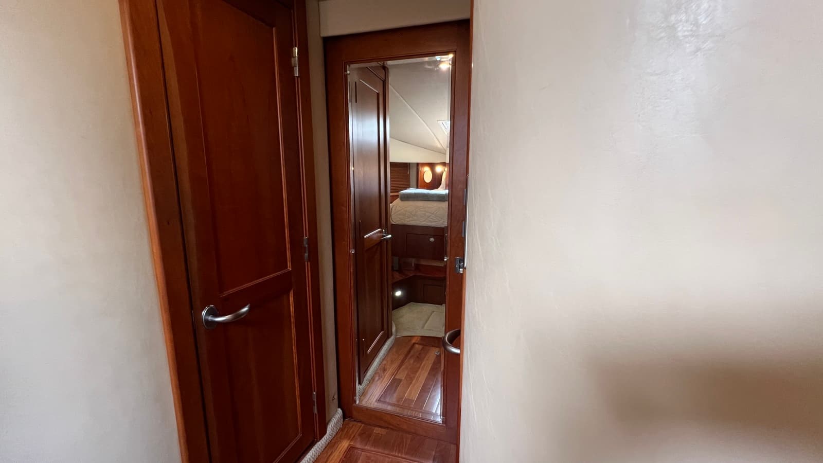 2006 Sea Ray 48 Sundancer - Photo 50