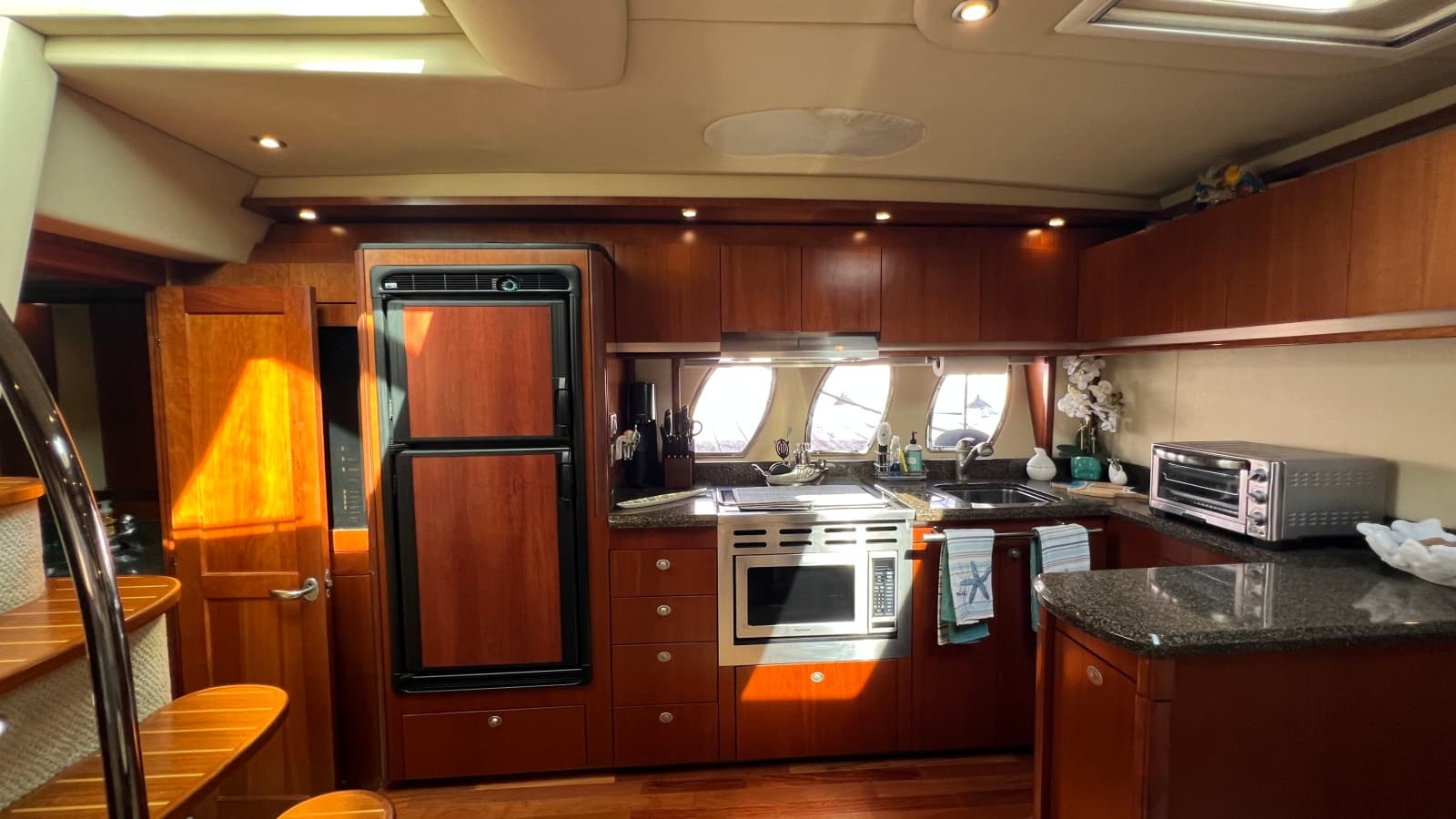 2006 Sea Ray 48 Sundancer - Photo 92