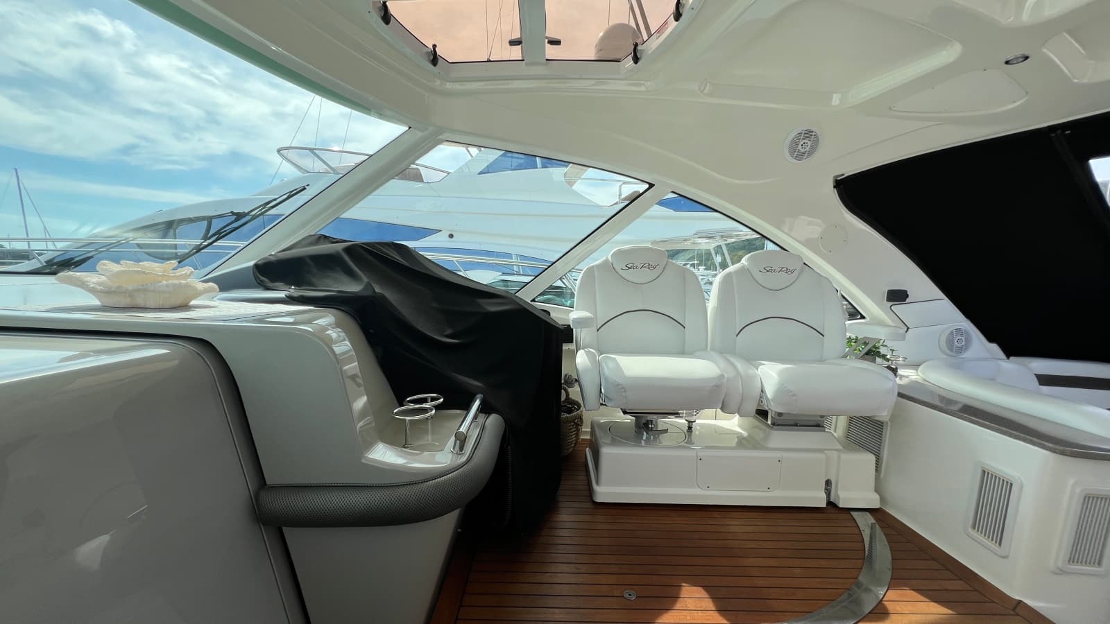 2006 Sea Ray 48 Sundancer - Photo 19