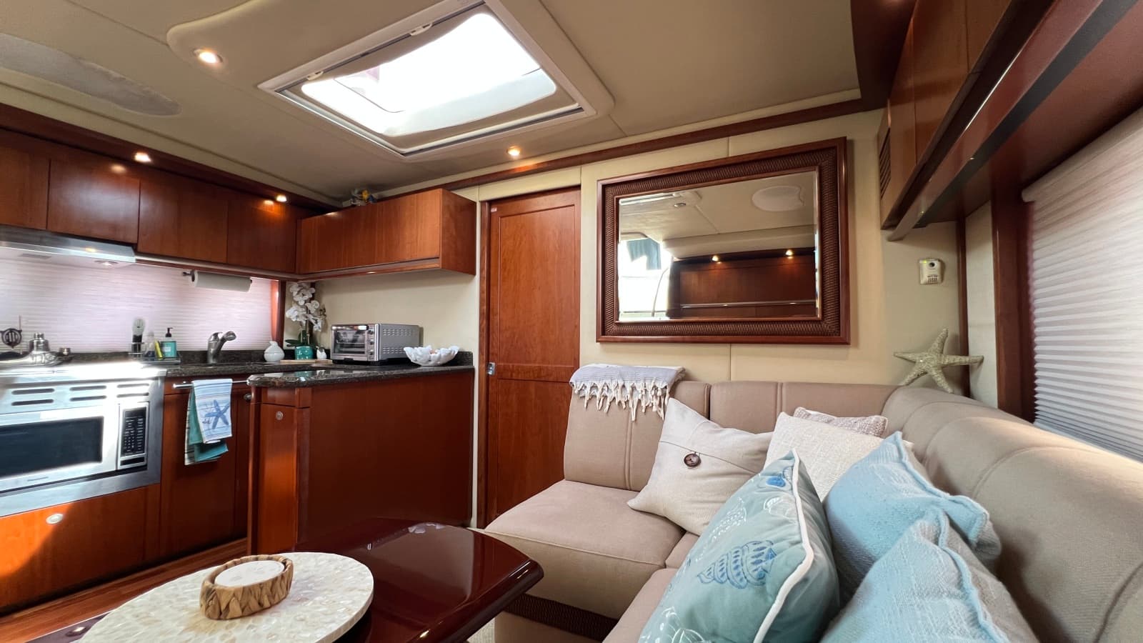 2006 Sea Ray 48 Sundancer - Photo 43