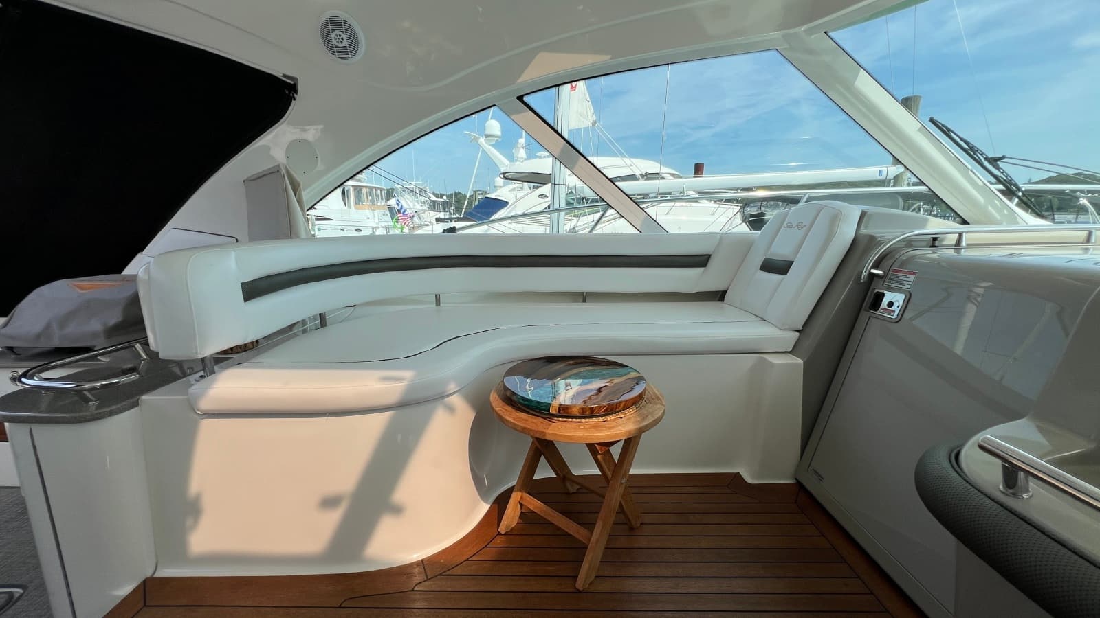 2006 Sea Ray 48 Sundancer - Photo 14