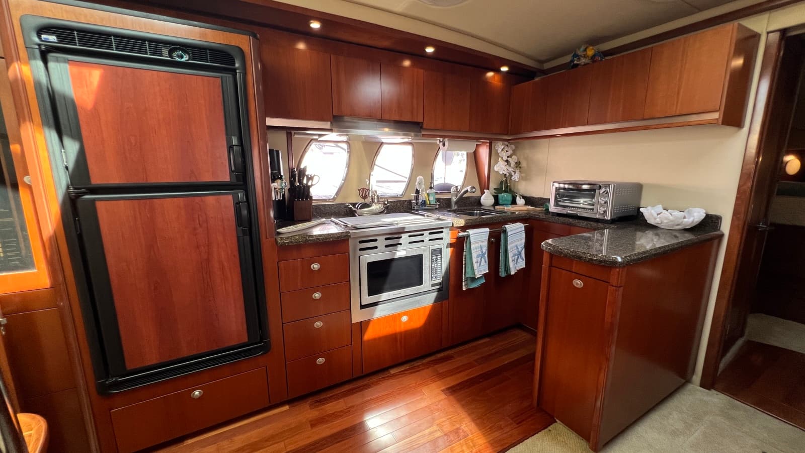 2006 Sea Ray 48 Sundancer - Photo 90