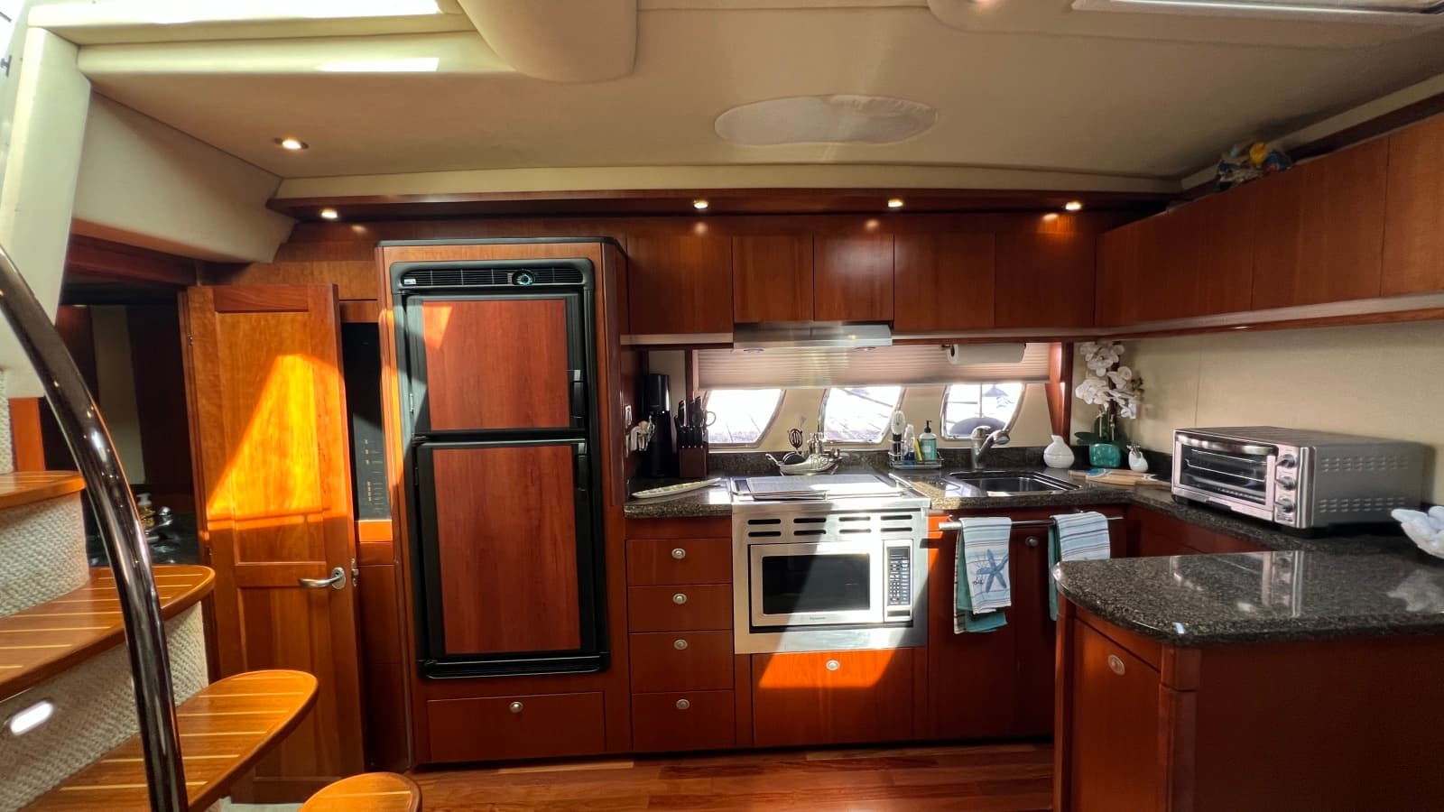2006 Sea Ray 48 Sundancer - Photo 42