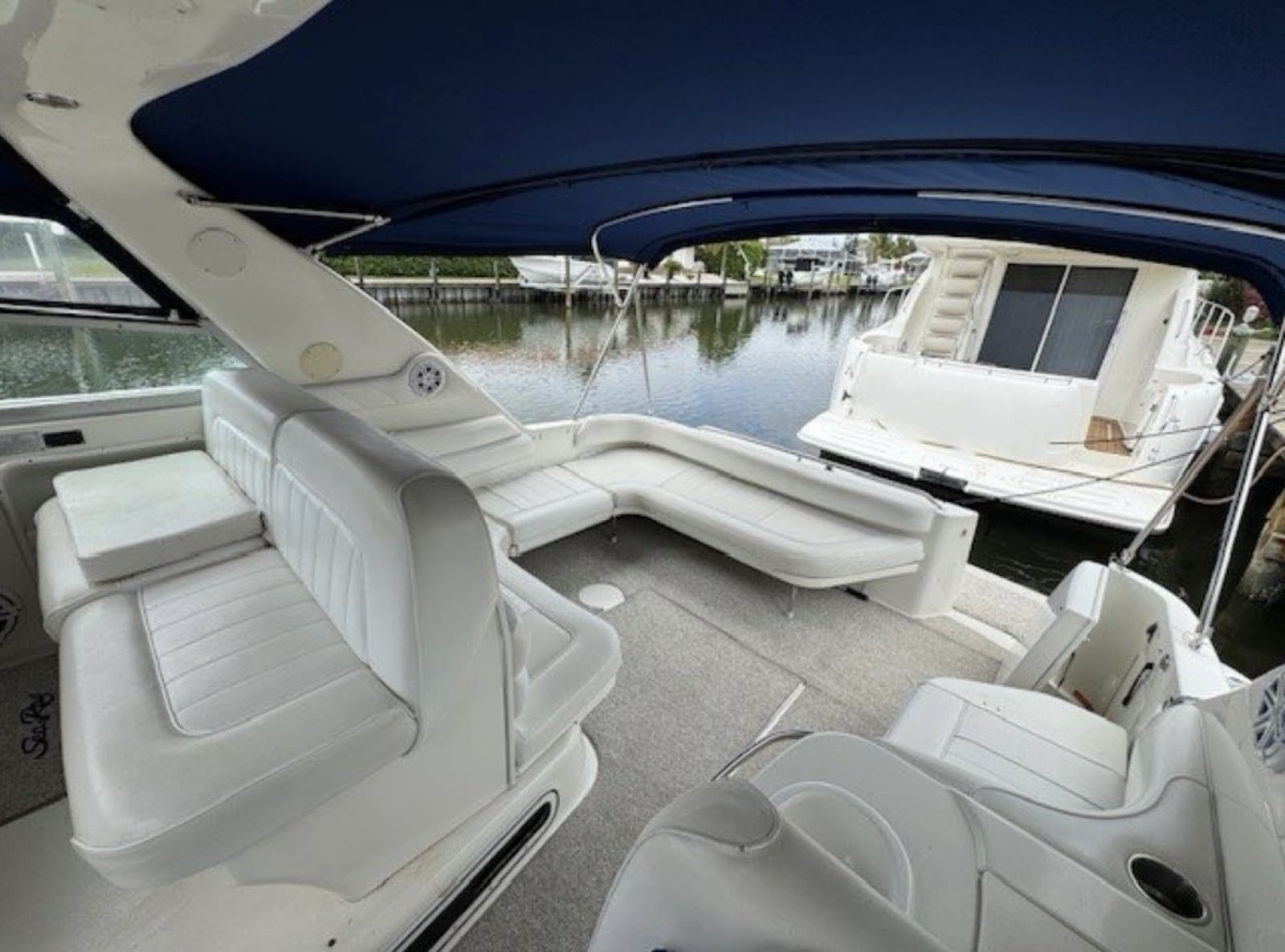 1995 Sea Ray 370 Sundancer - Photo 5