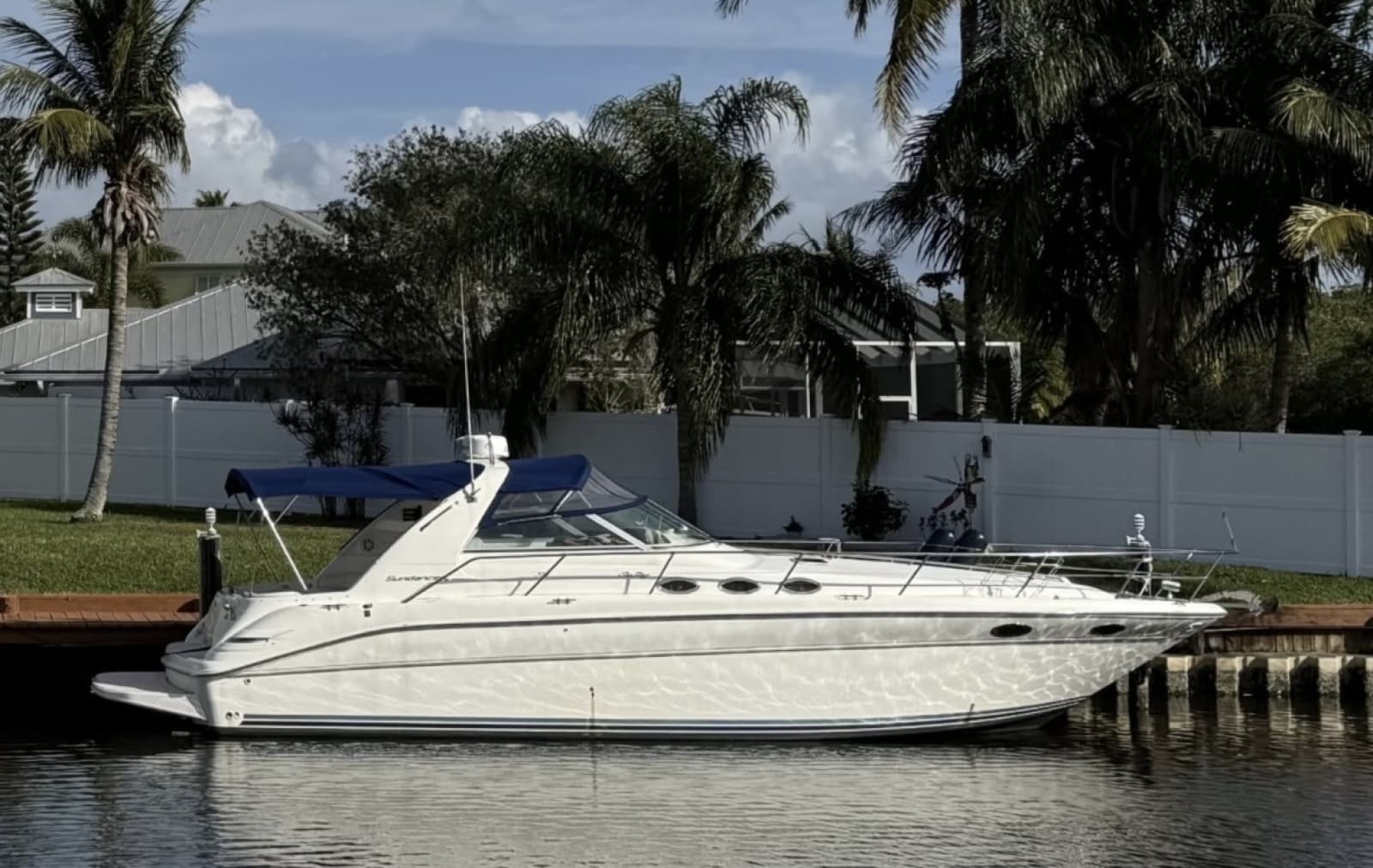 1995 Sea Ray 370 Sundancer - Photo 2