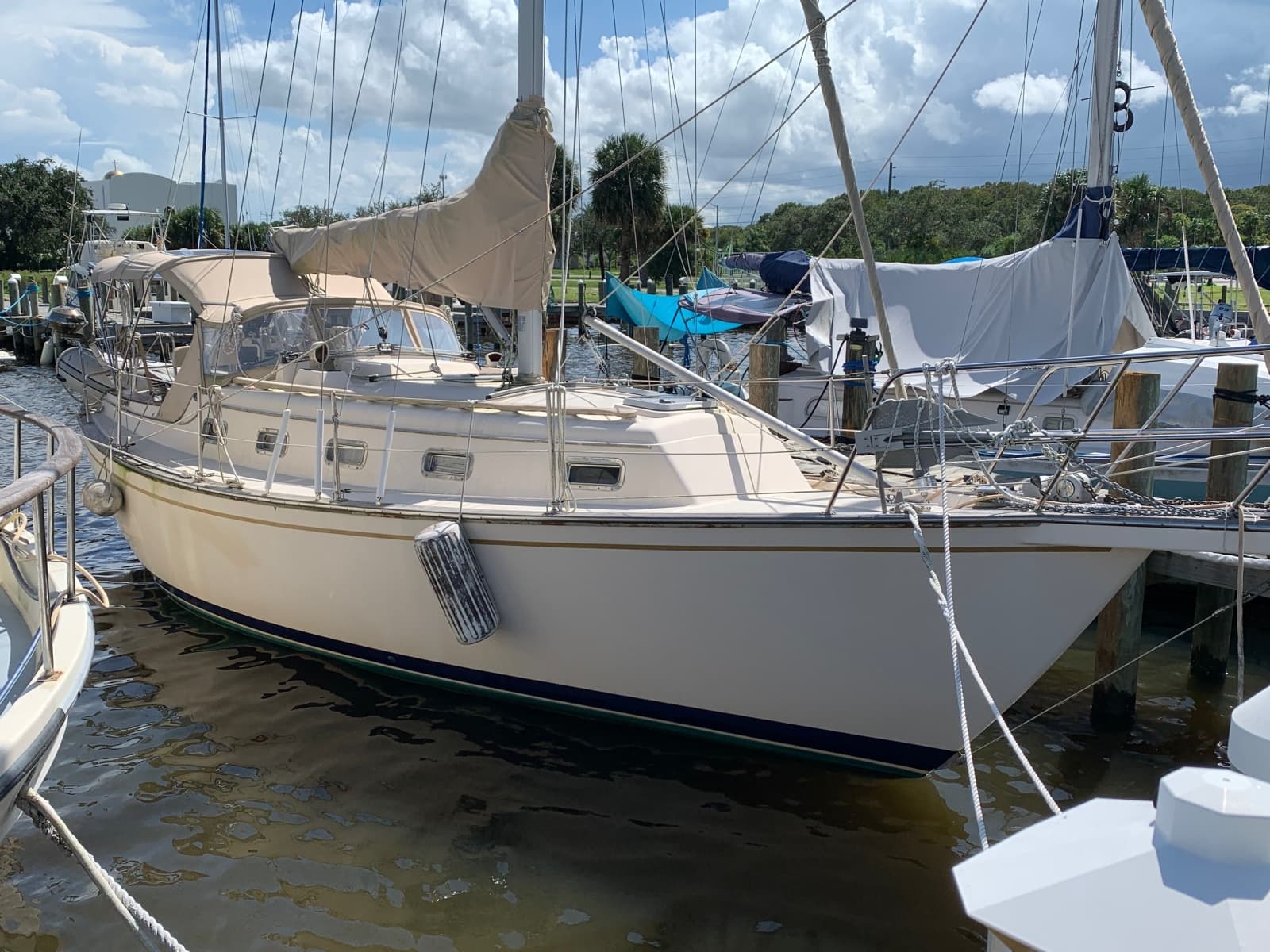1994 Island Packet 32 - Photo 1