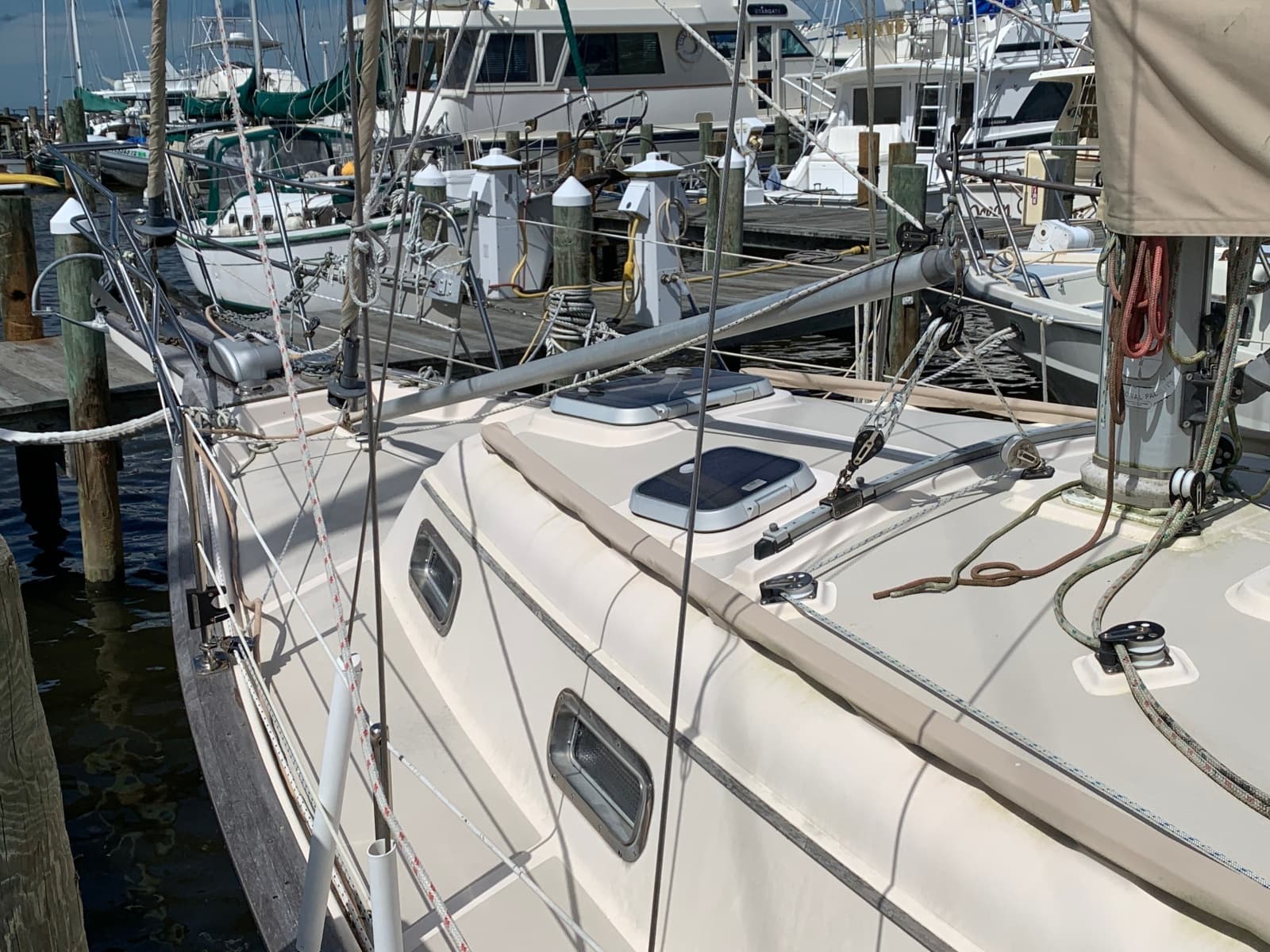 1994 Island Packet 32 - Photo 4