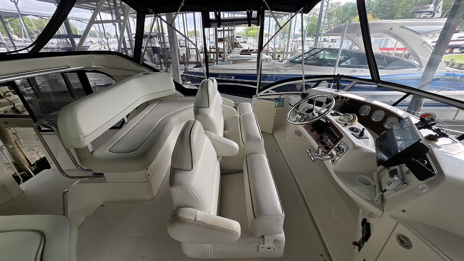 2005 Silverton 39 Motor Yacht - Photo 37