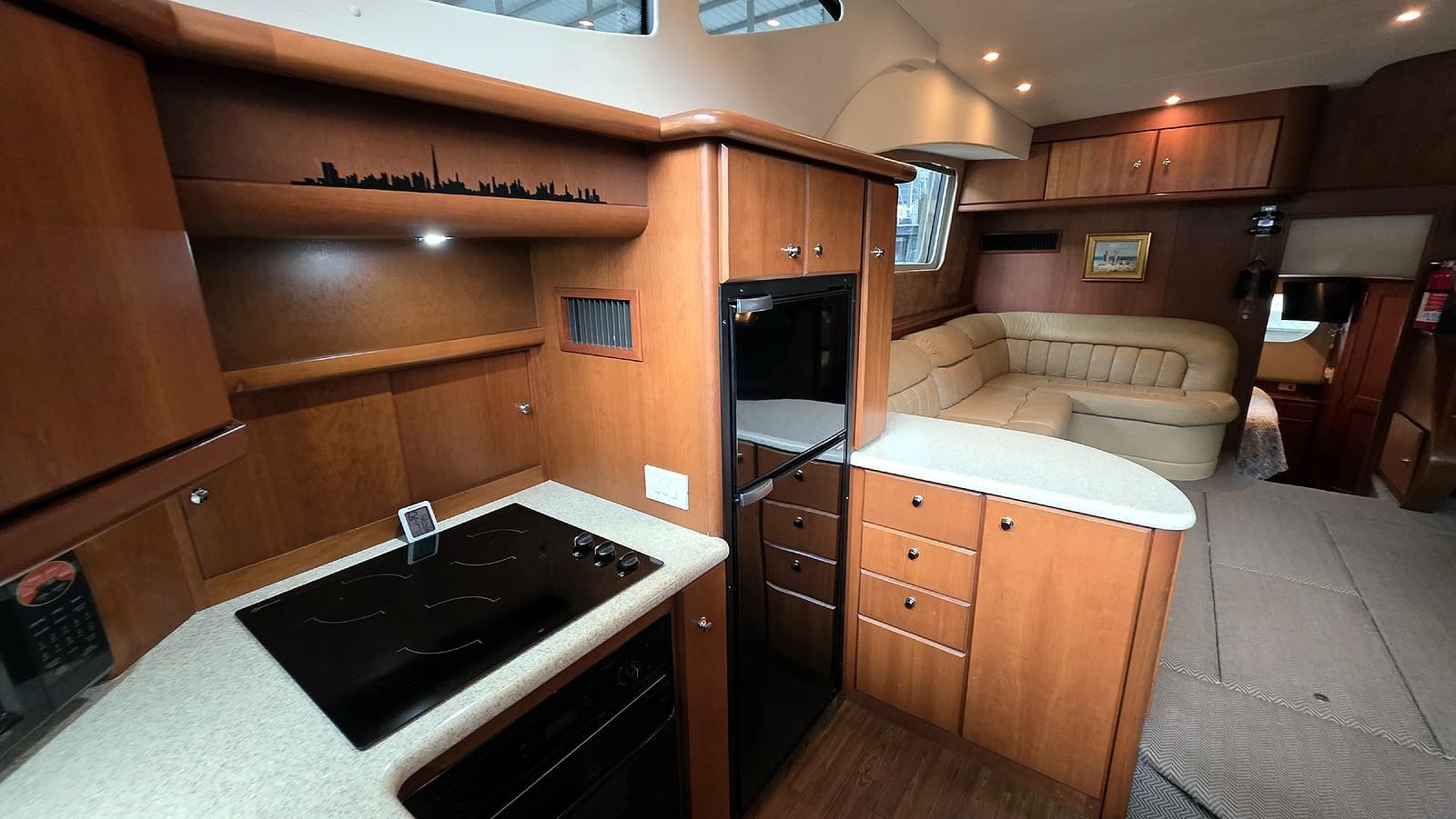 2005 Silverton 39 Motor Yacht - Photo 21