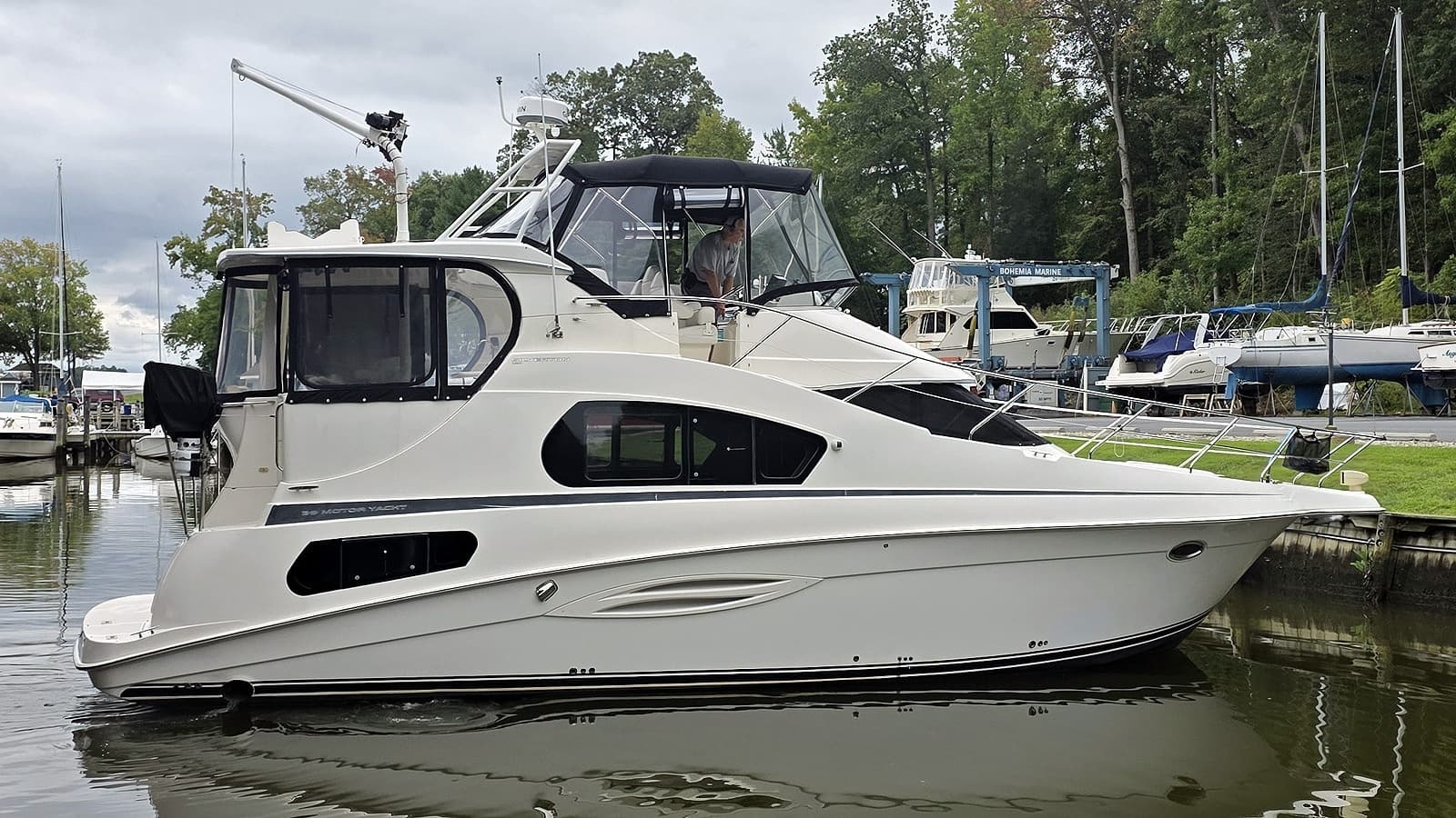2005 Silverton 39 Motor Yacht - Photo 6