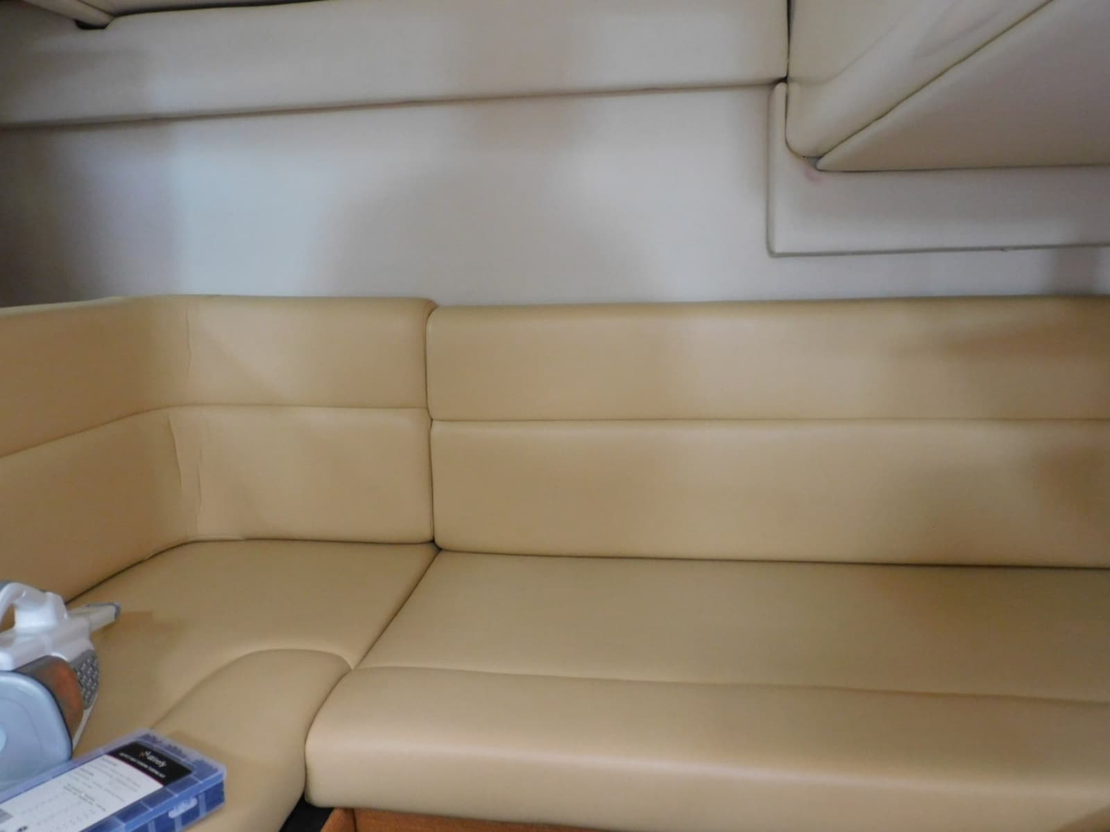 2007 Monterey 330 Sport Yacht - Photo 19