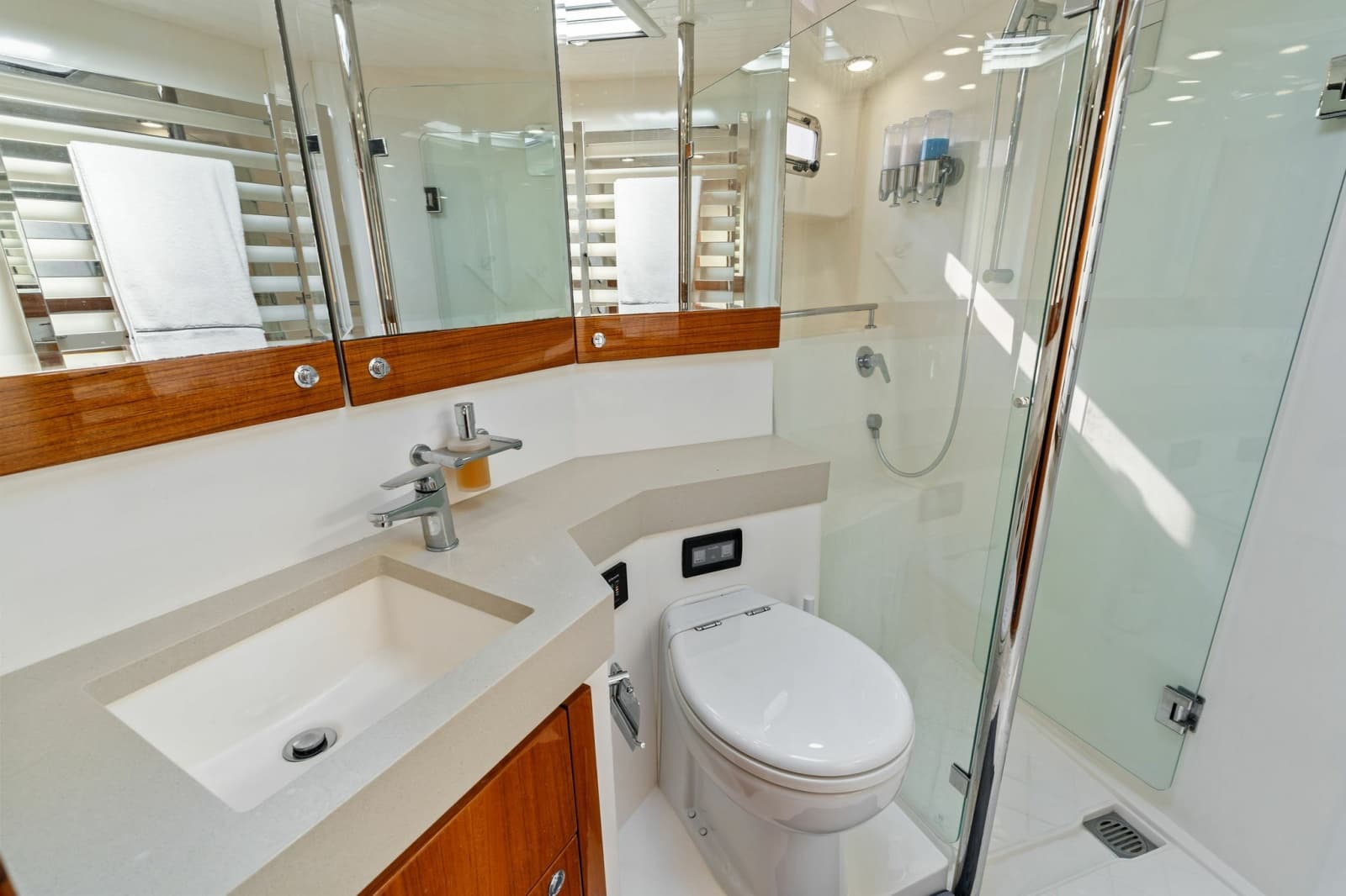 2016 Maritimo M58 - Photo 44