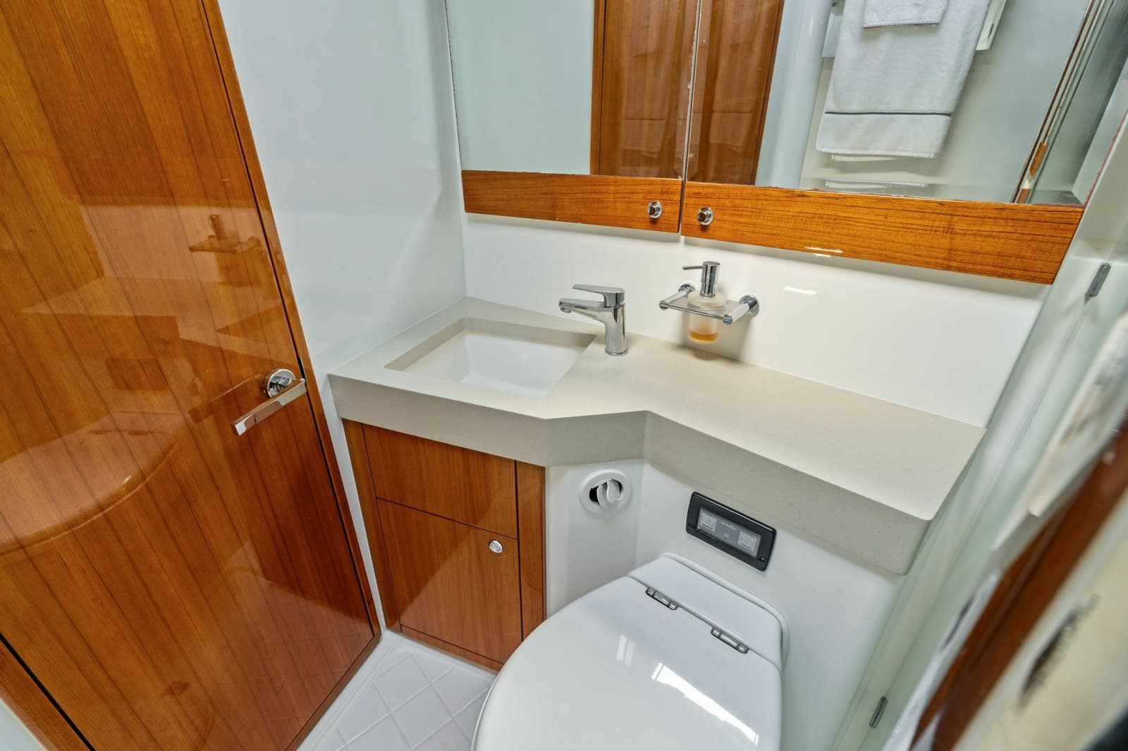 2016 Maritimo M58 - Photo 51