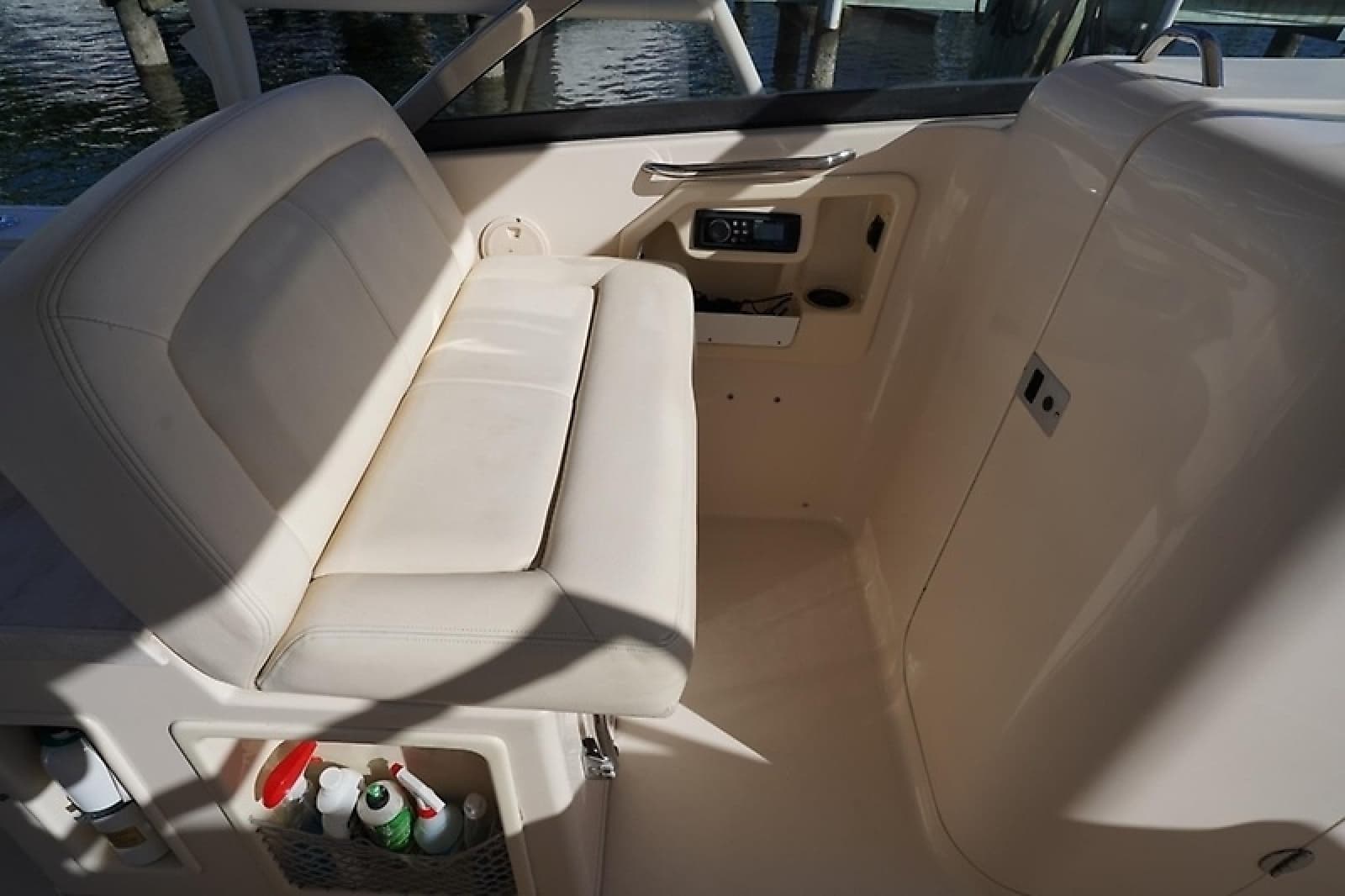 2015 Grady-White Freedom 307 - Photo 28