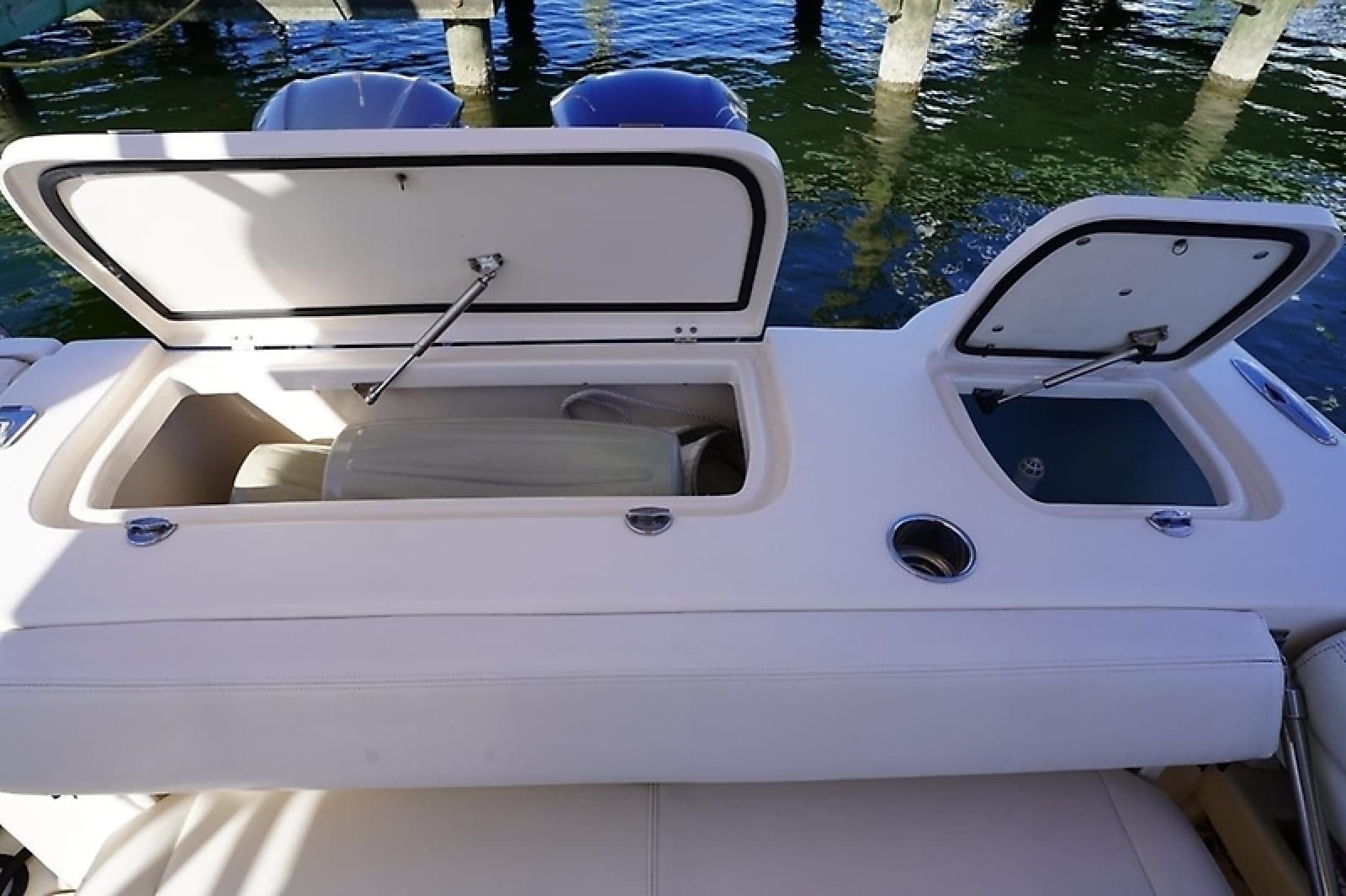 2015 Grady-White Freedom 307 - Photo 20