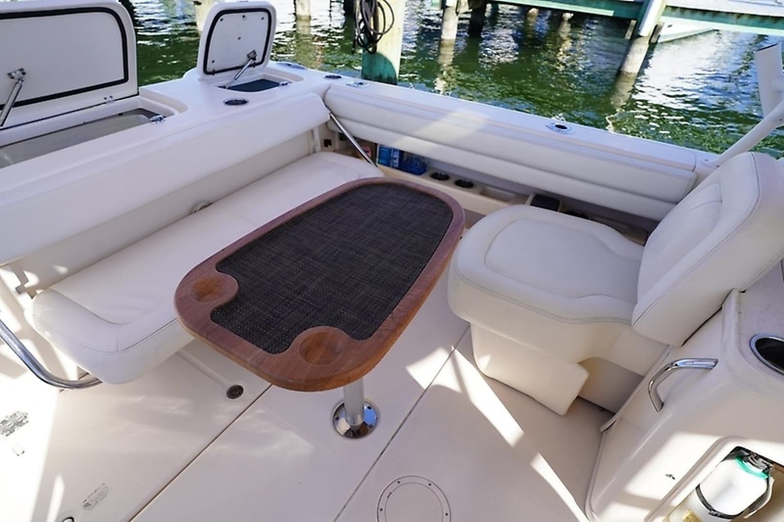 2015 Grady-White Freedom 307 - Photo 19
