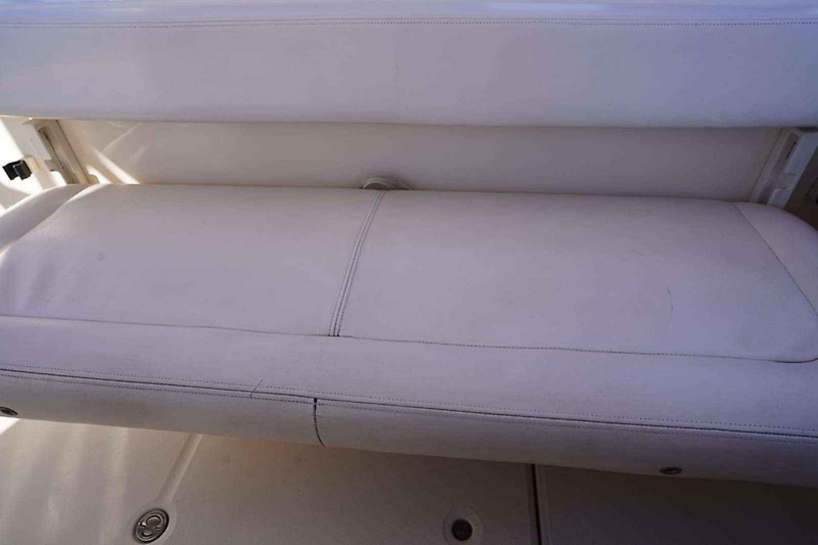 2015 Grady-White Freedom 307 - Photo 24