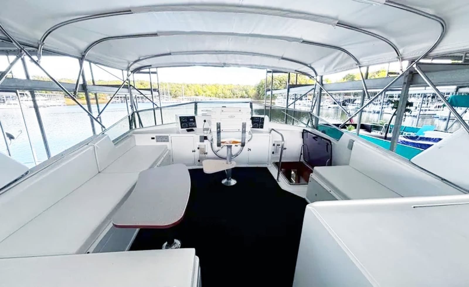 2000 Jefferson Marquessa 56 Cockpit - Photo 4
