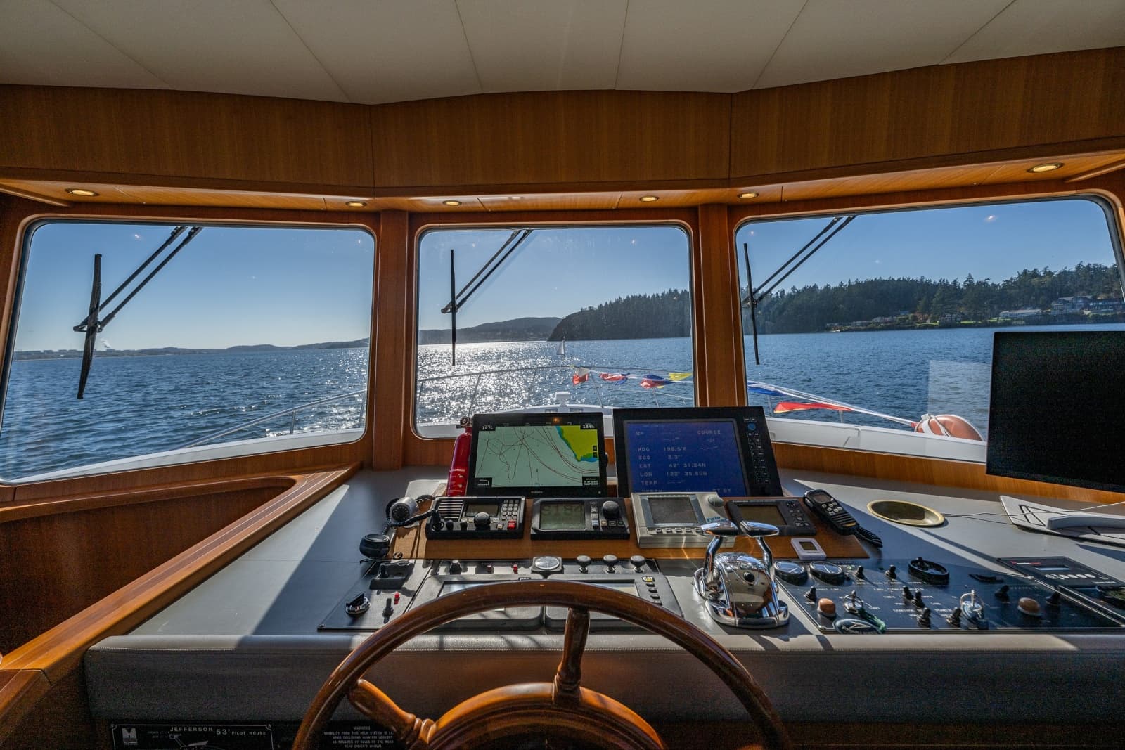 2003 Jefferson 53 Pilothouse - Photo 16