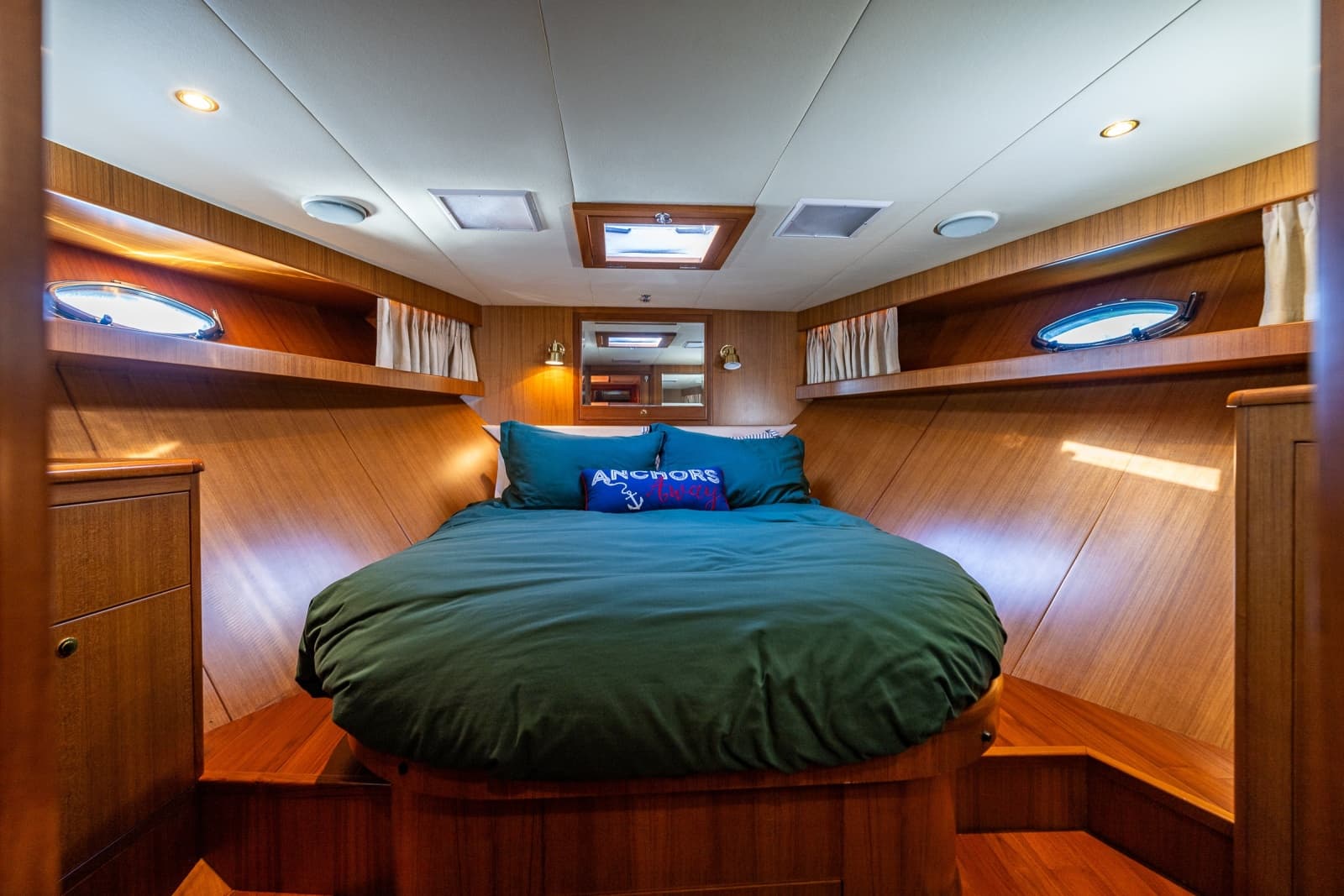 2003 Jefferson 53 Pilothouse - Photo 24