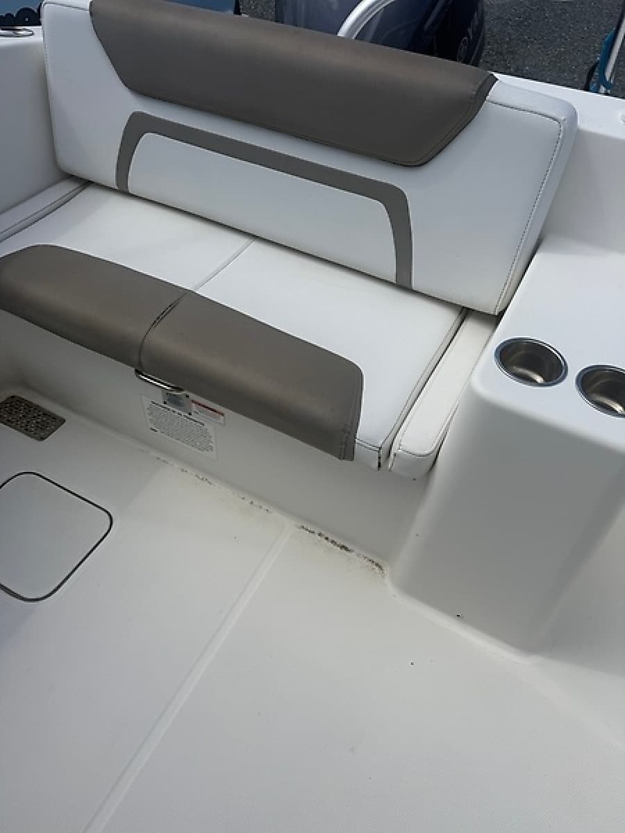 2019 World Cat 320 DC - Photo 6