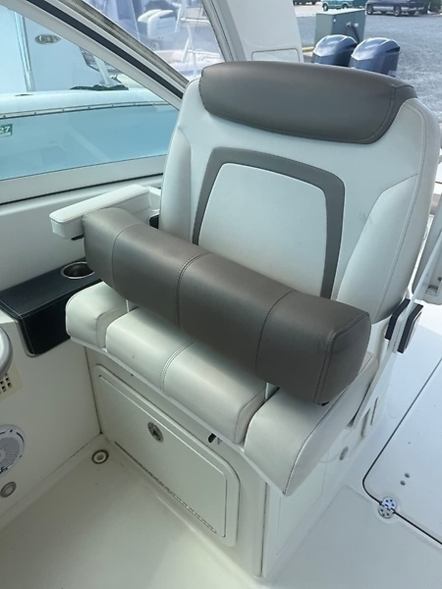 2019 World Cat 320 DC - Photo 12