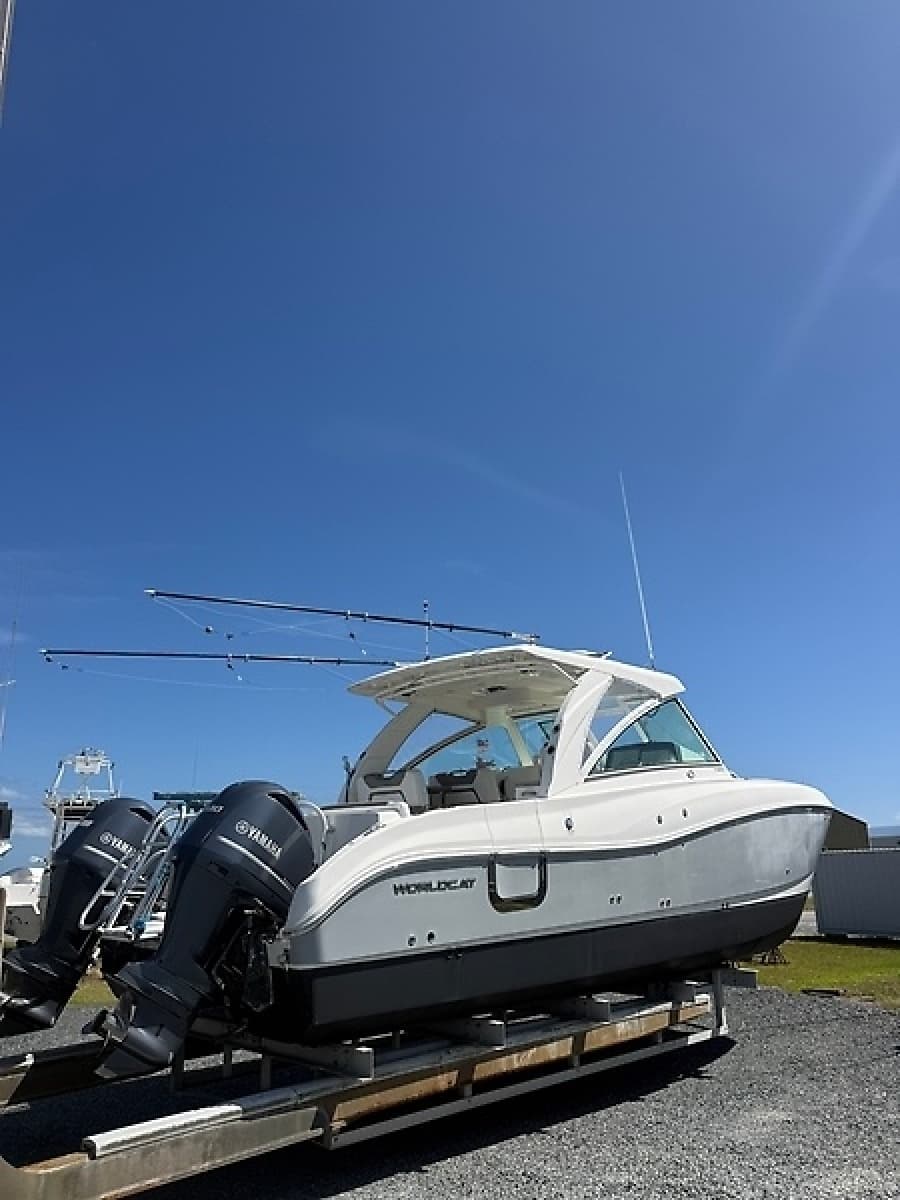 2019 World Cat 320 DC - Photo 2