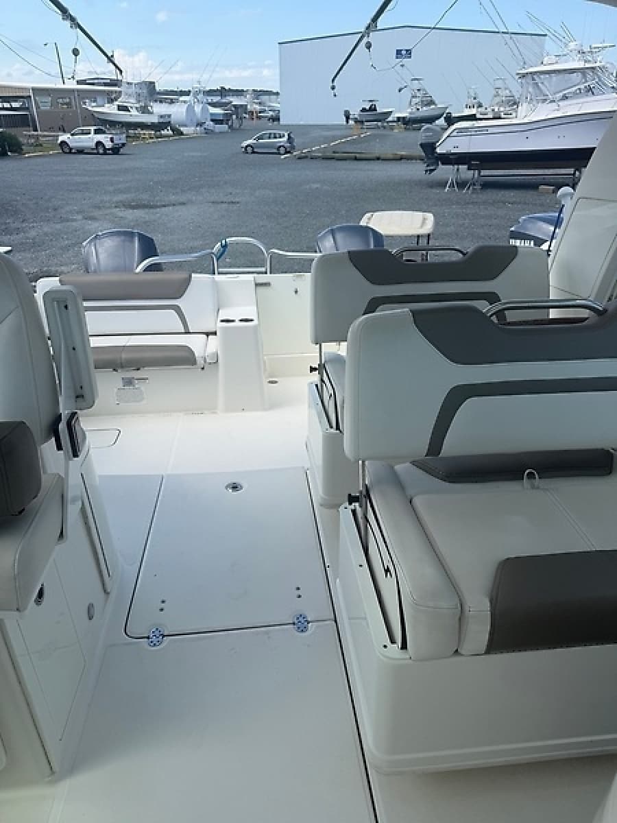 2019 World Cat 320 DC - Photo 13