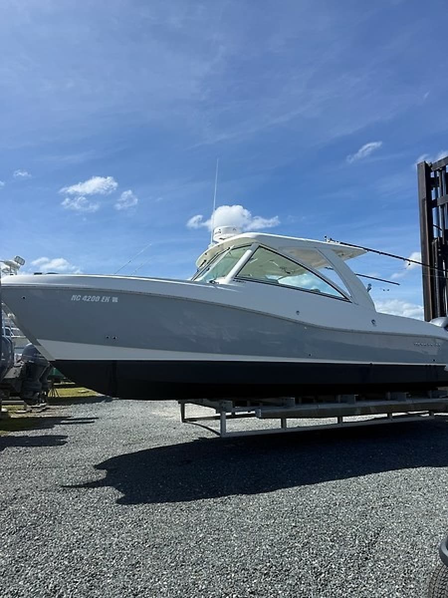 2019 World Cat 320 DC - Photo 1