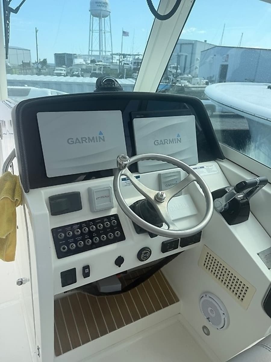 2019 World Cat 320 DC - Photo 11