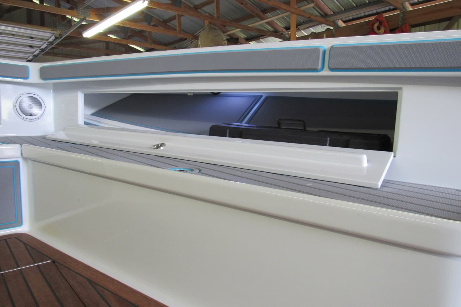 2003 Custom Carolina 31 Grice - Photo 30