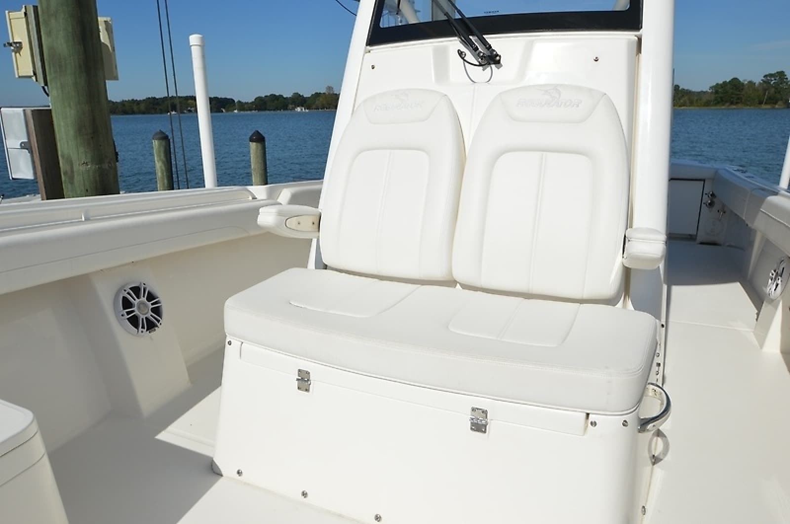 2023 Regulator 28 Forward Seating - Photo 39