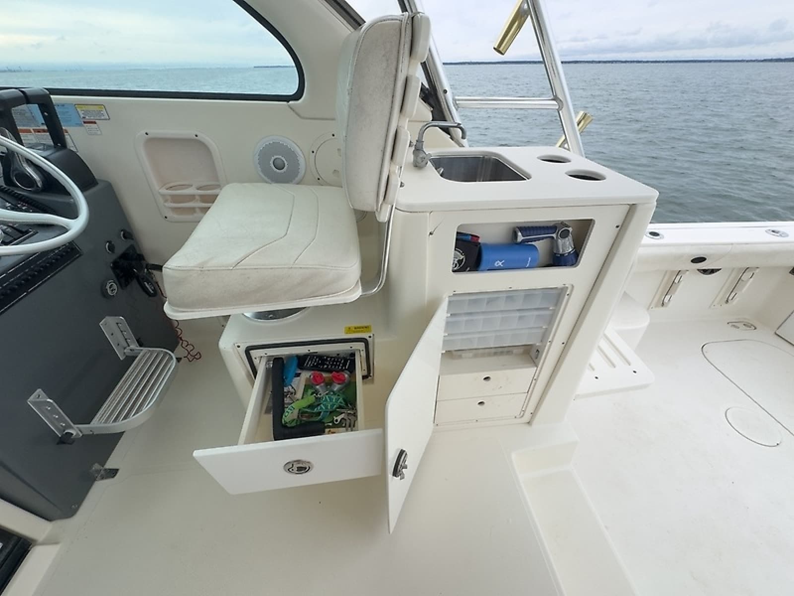 2005 Pursuit 3370 Offshore - Photo 23