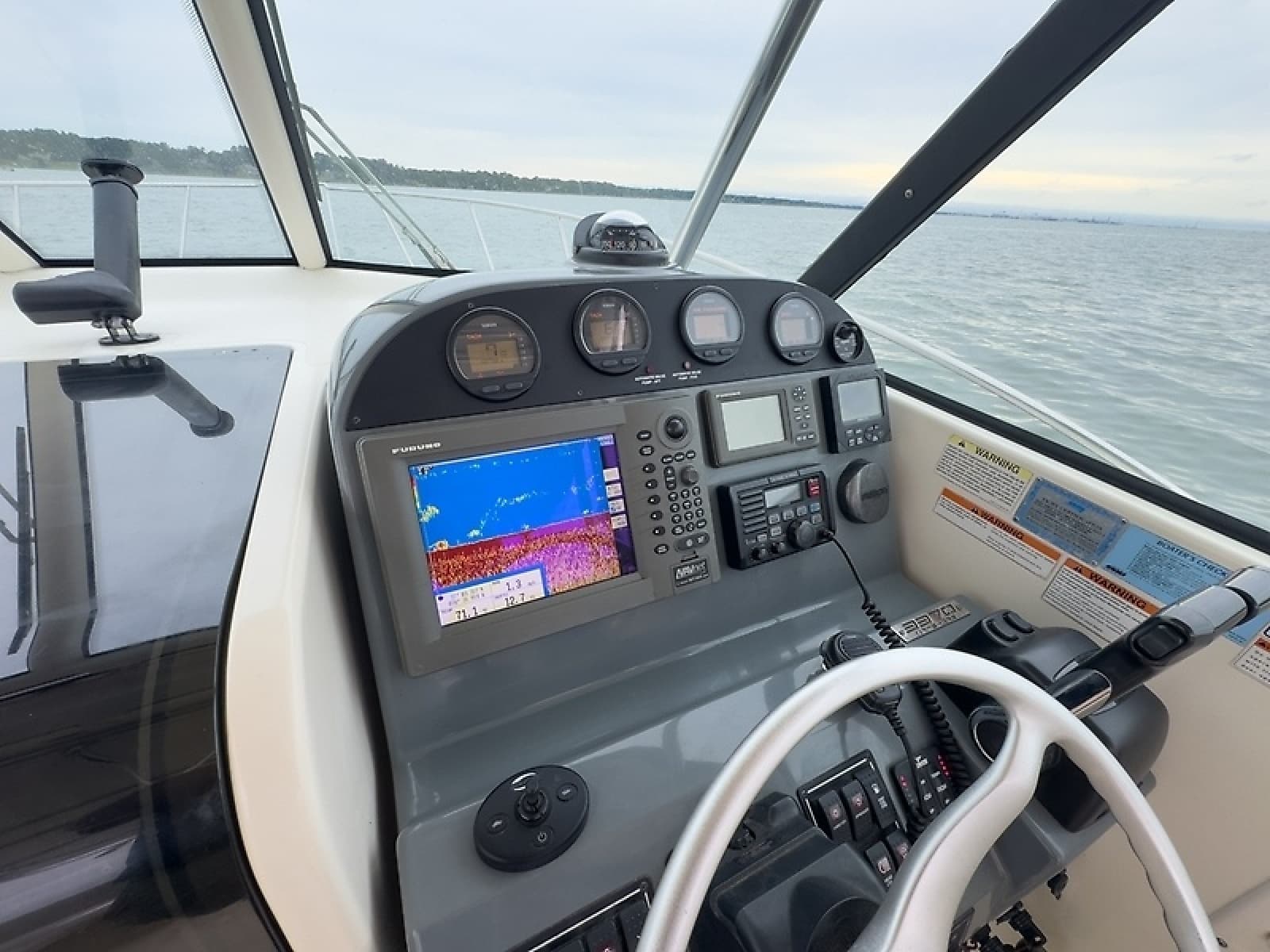 2005 Pursuit 3370 Offshore - Photo 18