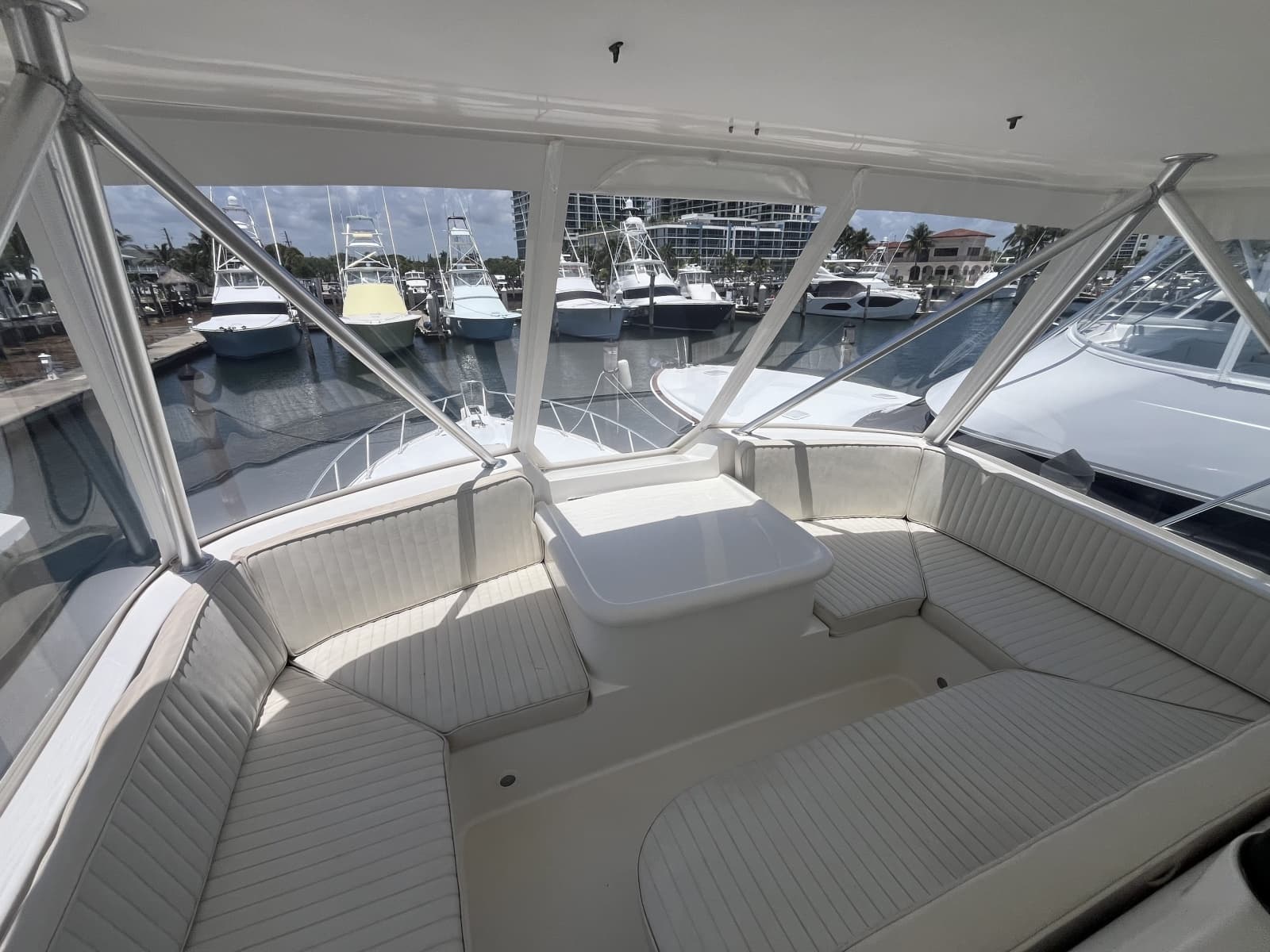 2004 Ocean Yachts 52 Super Sport - Photo 26