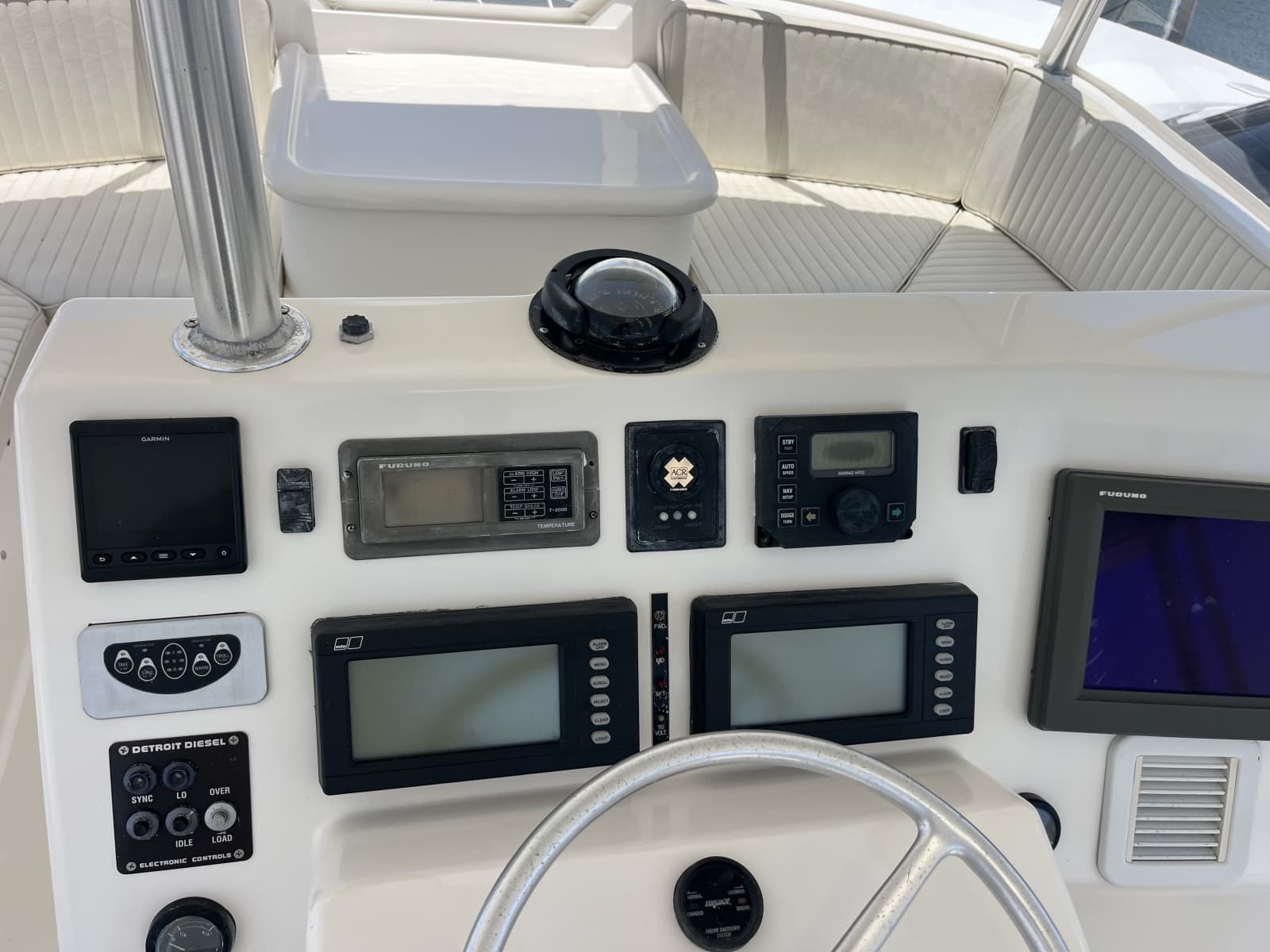 2004 Ocean Yachts 52 Super Sport - Photo 24