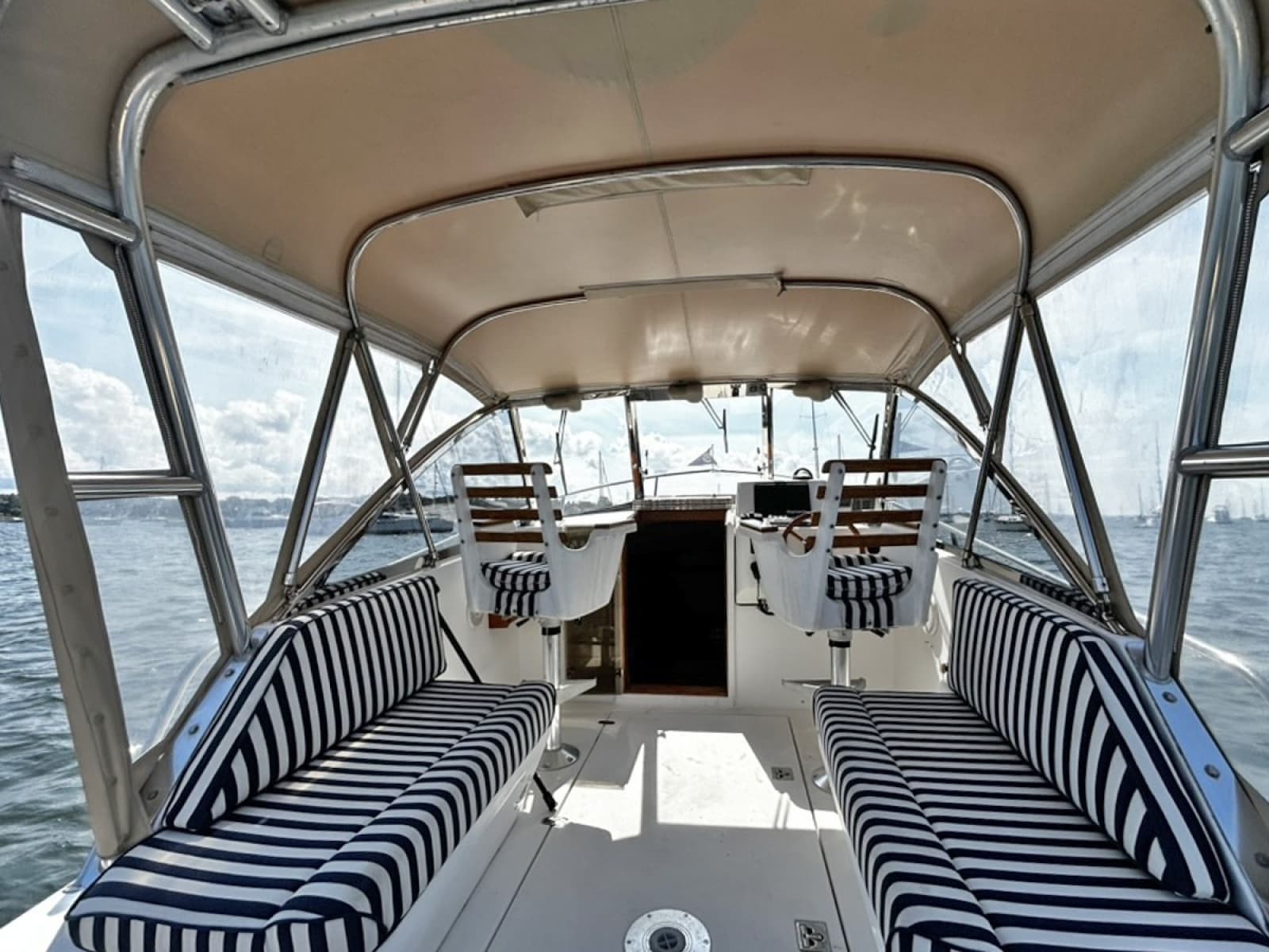 2000 Legacy Yachts 28 Express - Photo 12