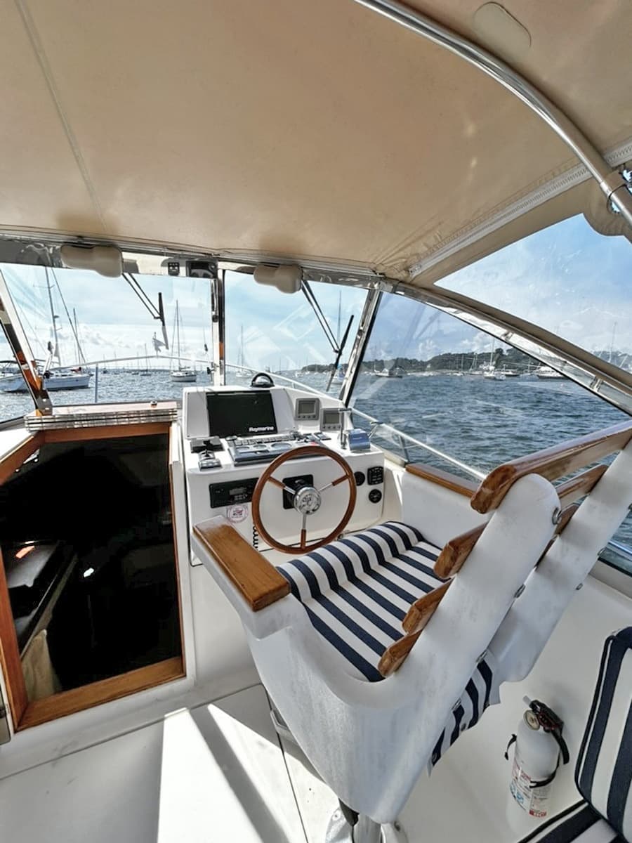 2000 Legacy Yachts 28 Express - Photo 13