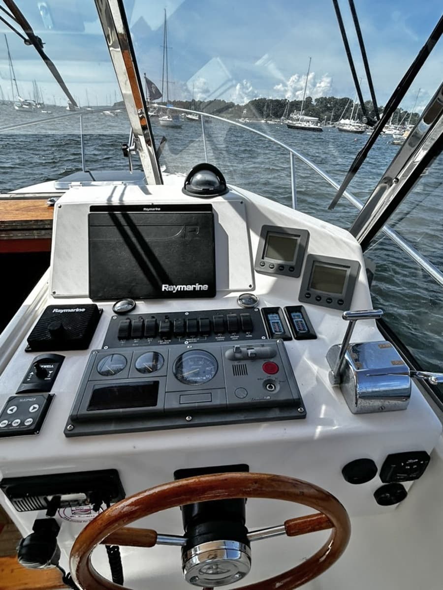 2000 Legacy Yachts 28 Express - Photo 15