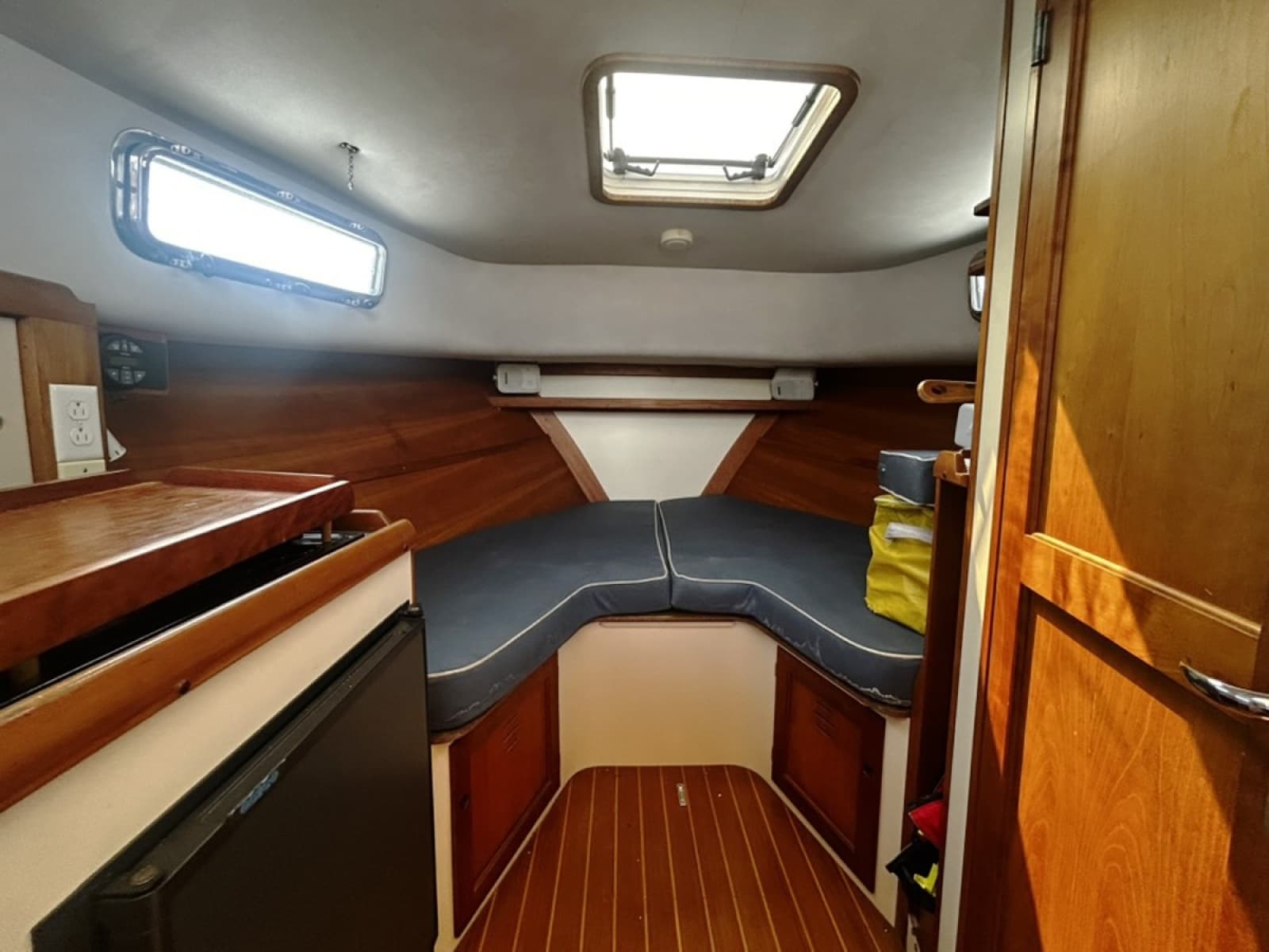 2000 Legacy Yachts 28 Express - Photo 19