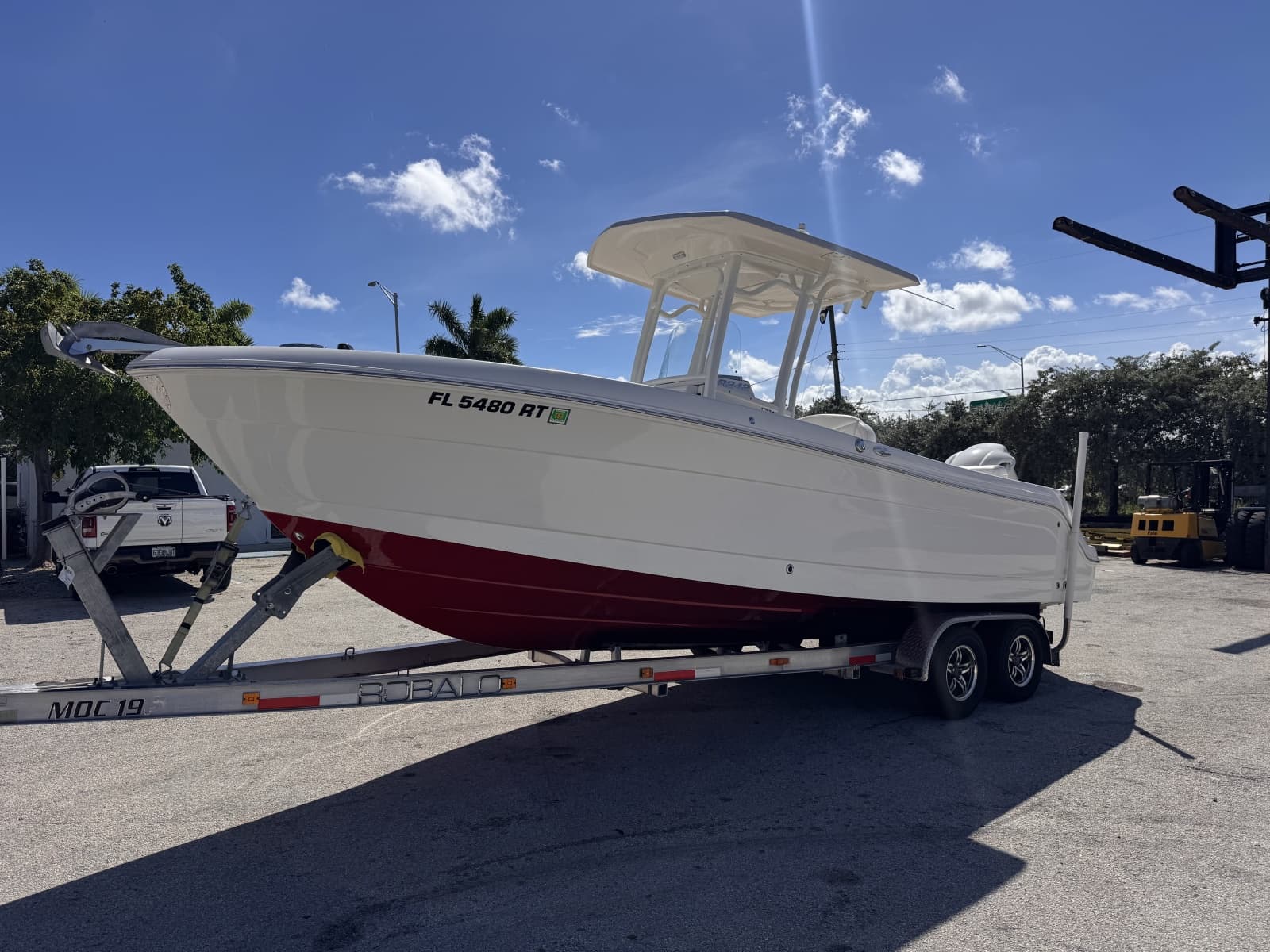 2017 Robalo R242 - Photo 2