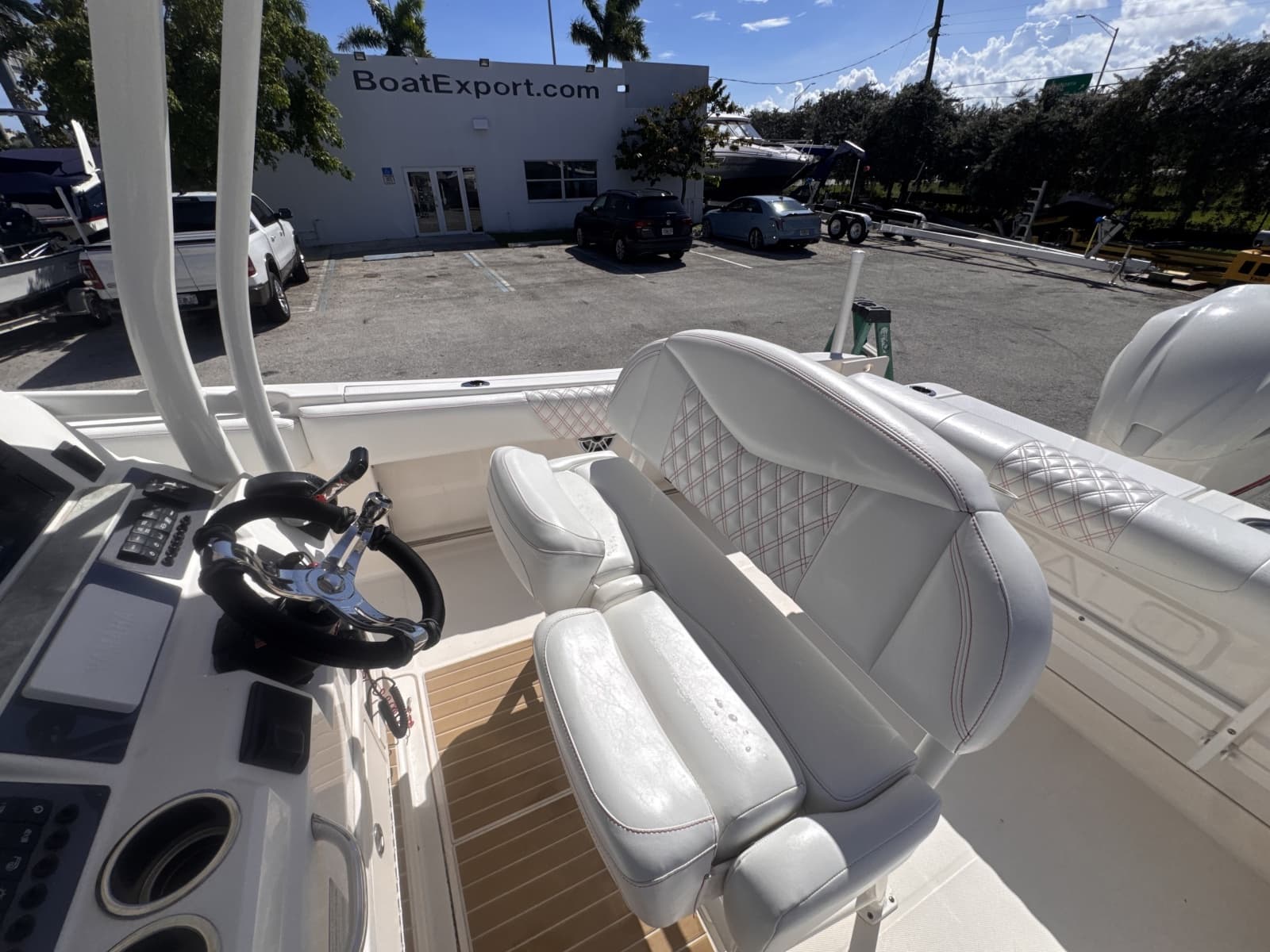 2017 Robalo R242 - Photo 15