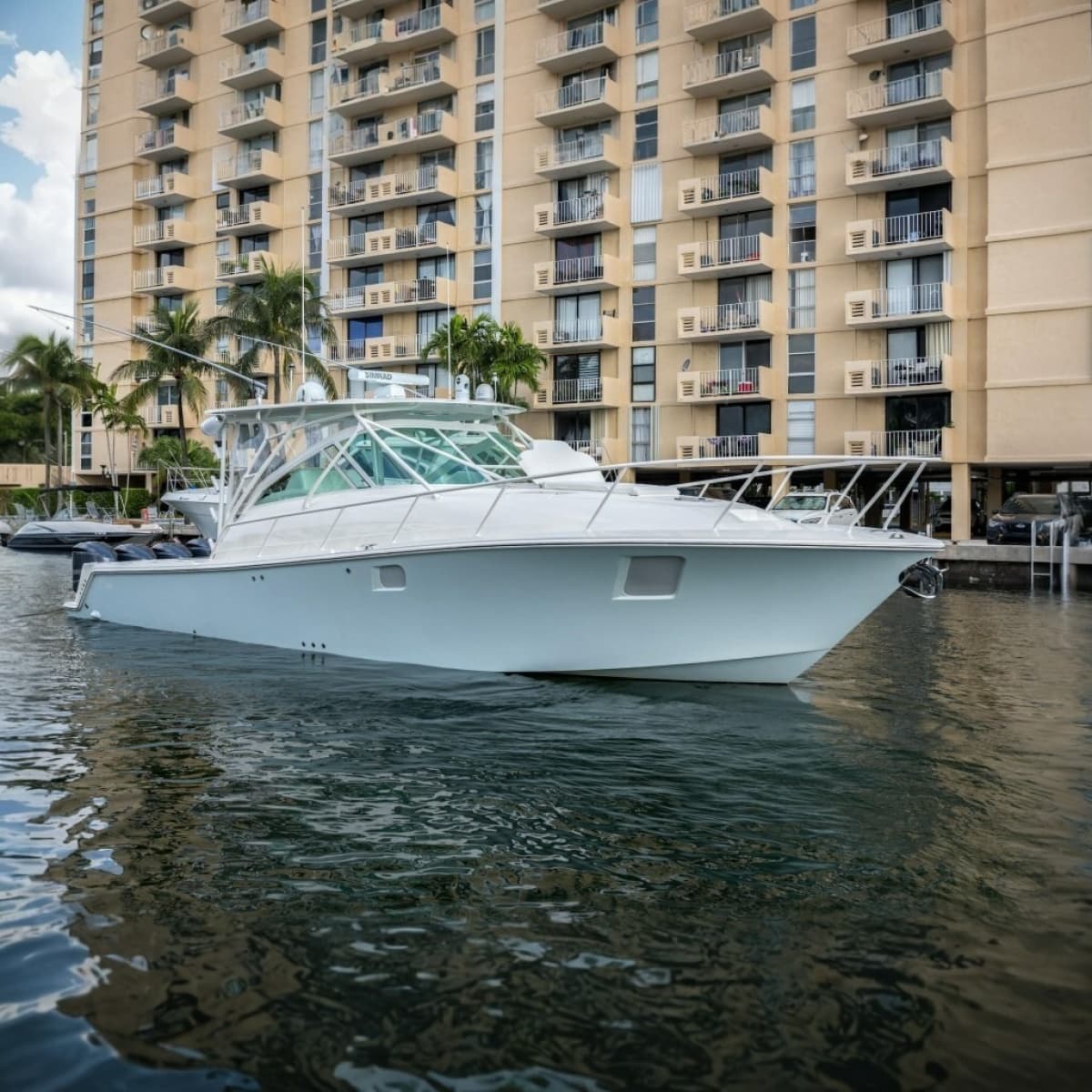 2011 SeaVee 430 Sportfish Express - Photo 1