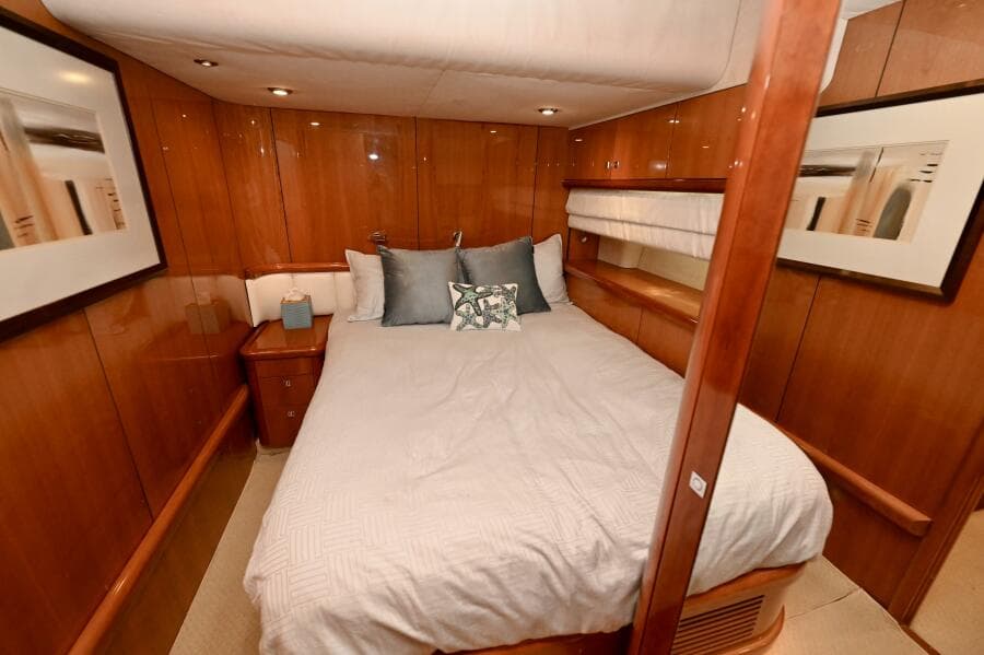 2005 Sunseeker Yacht - Photo 37