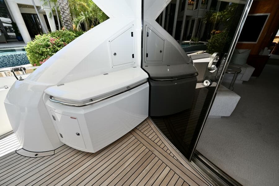 2005 Sunseeker Yacht - Photo 9