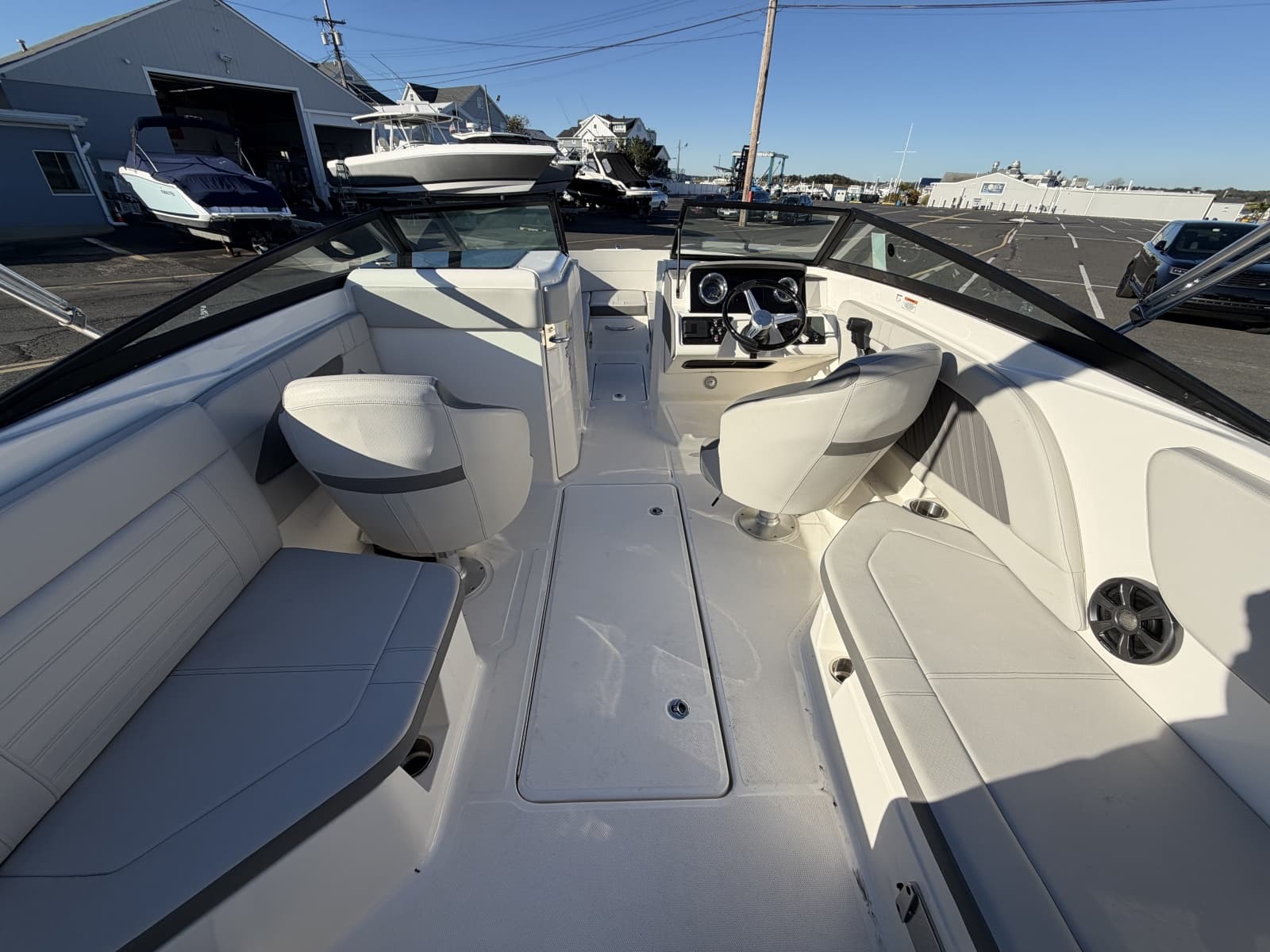 2020 Sea Ray SPX 230 OB - Photo 12