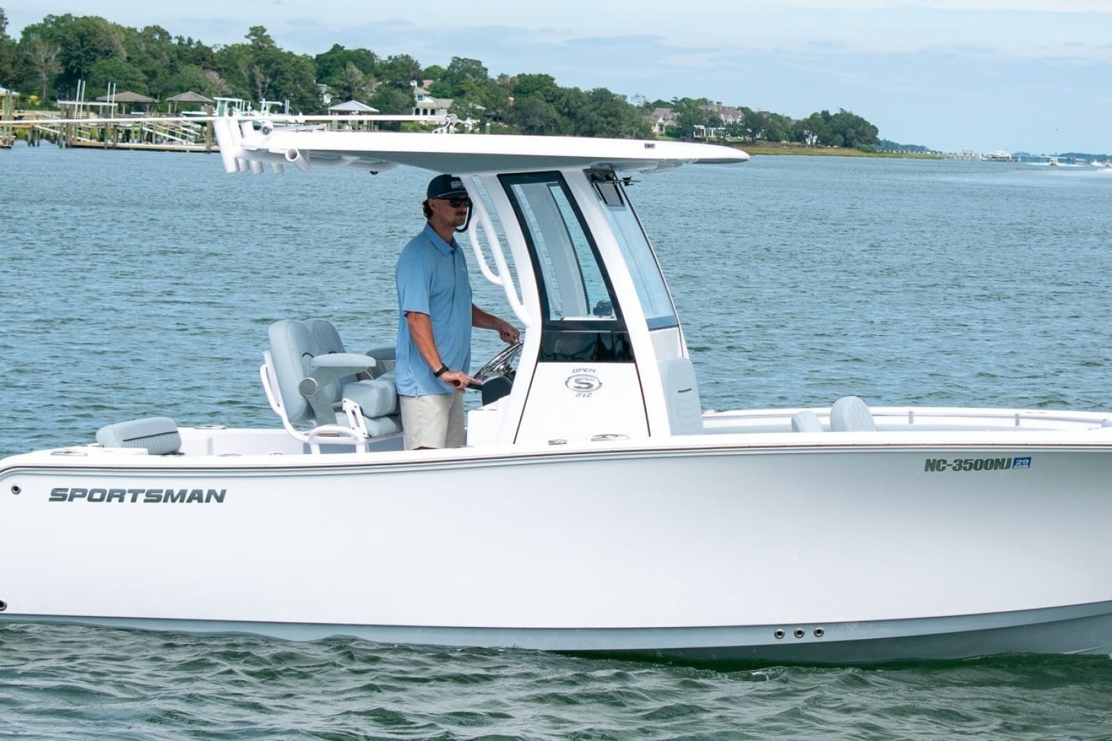 2026 Sportsman Open 212 Center Console - Photo 2